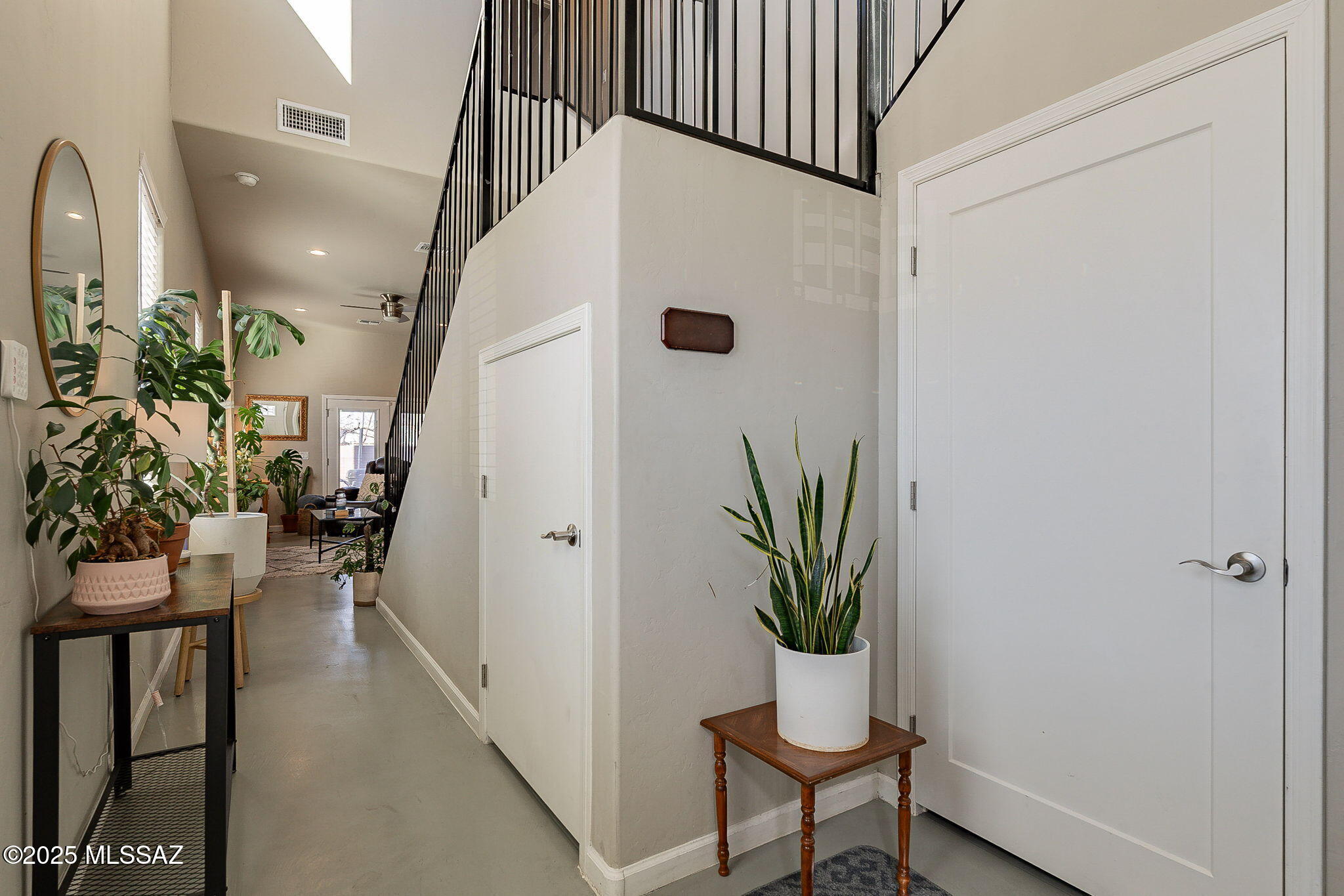 125 E Stone Court