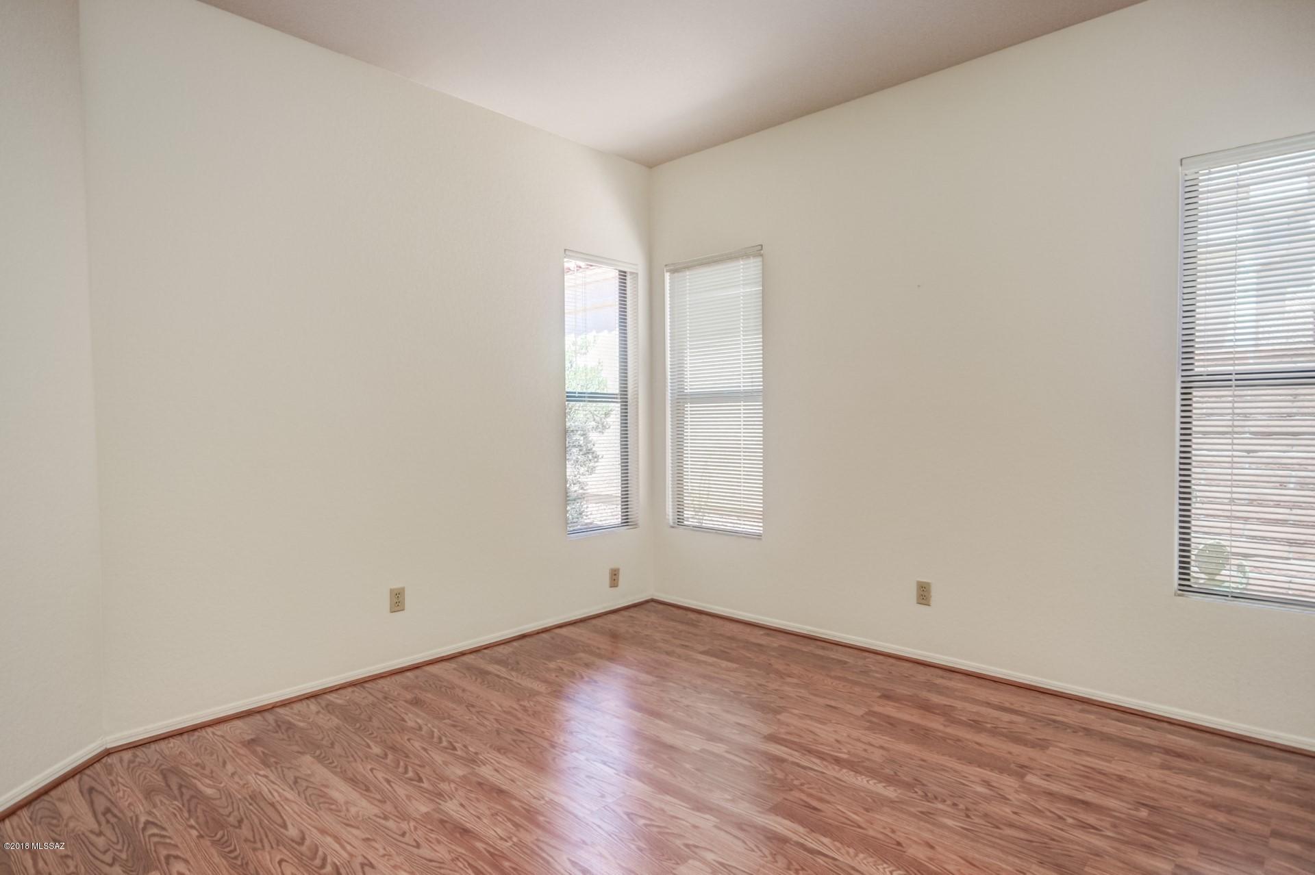 Sunrise Presidio East (1-87) - Residential