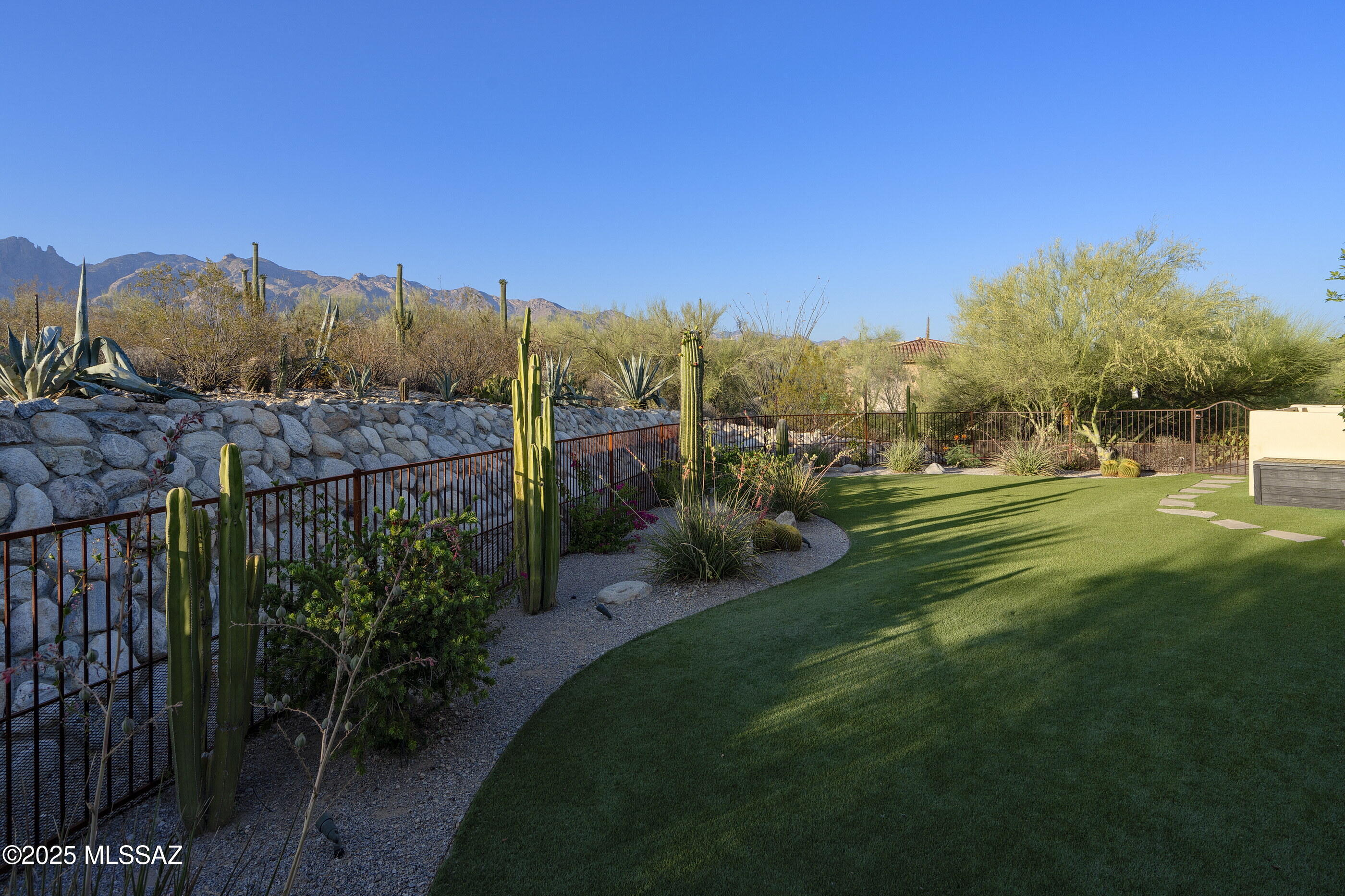 Catalina Foothills Estates NO. 10 (212-232) - Residential