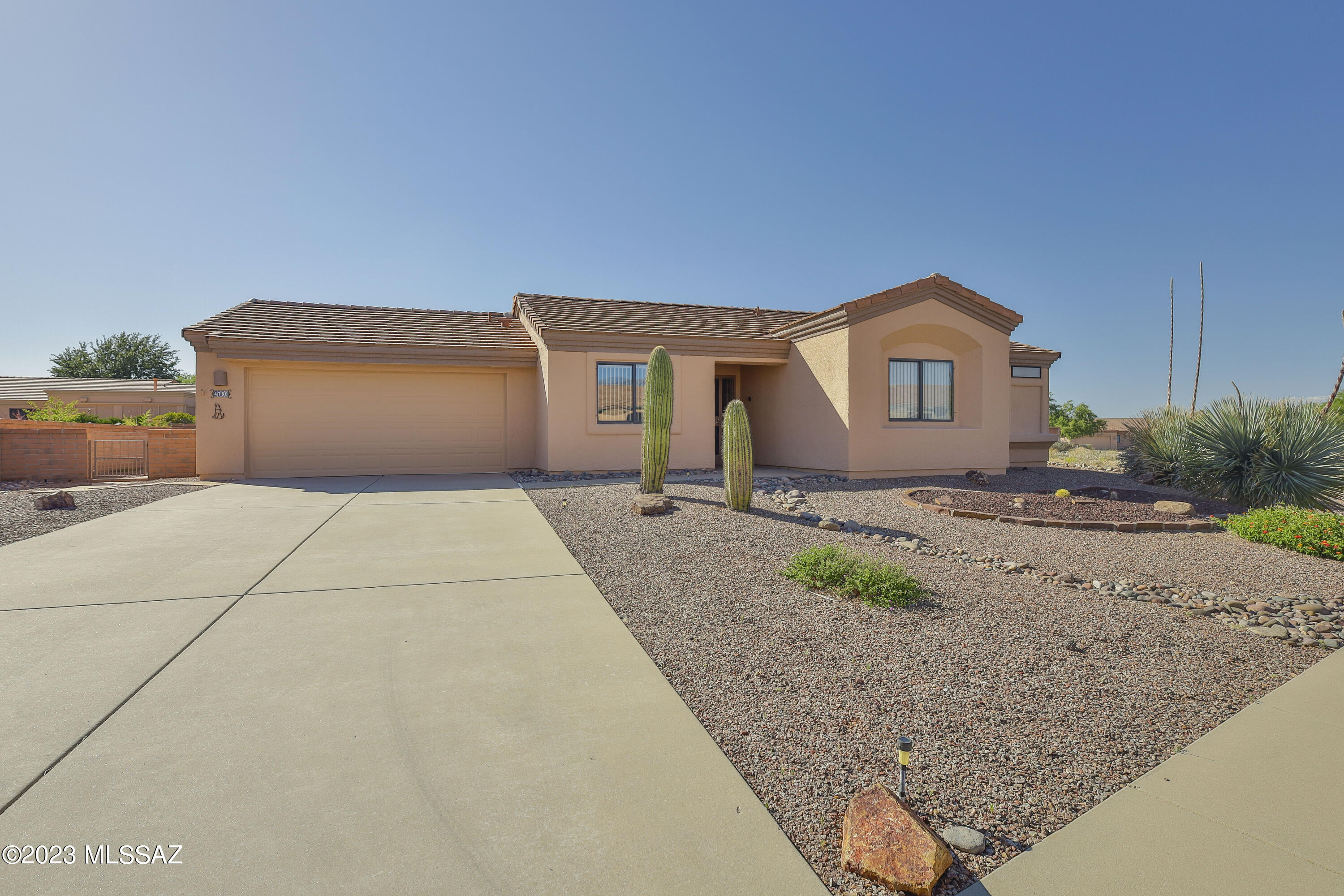 San Ignacio Vistas (101-113,224-228) - Residential