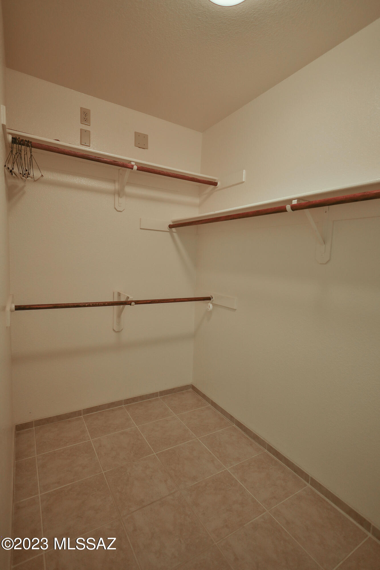 San Ignacio Vistas (101-113,224-228) - Residential
