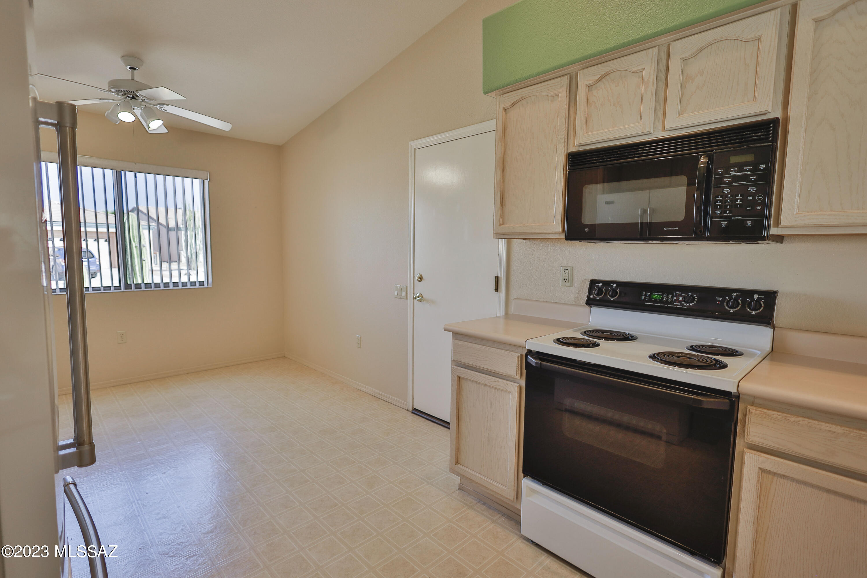 San Ignacio Vistas (101-113,224-228) - Residential