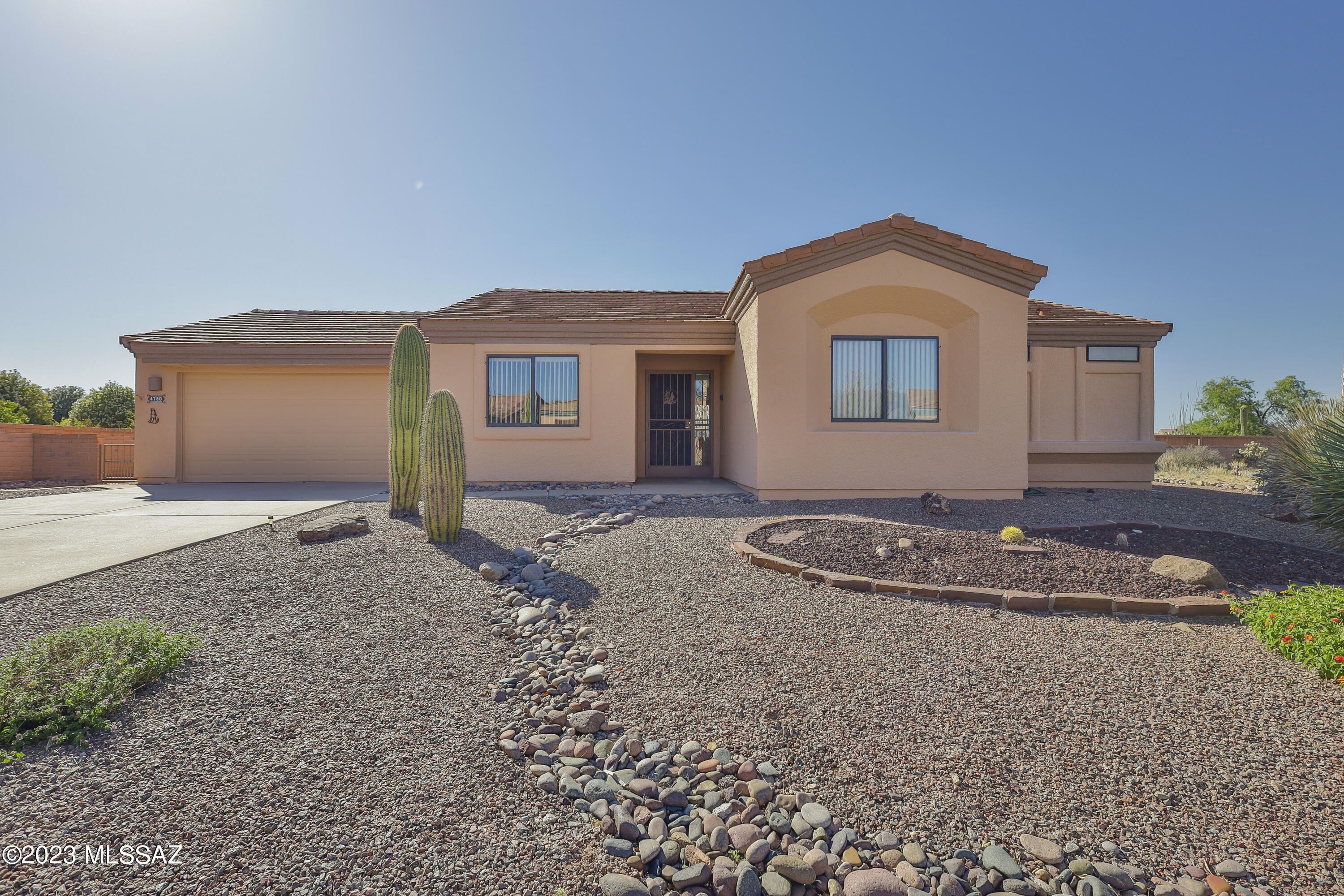 San Ignacio Vistas (101-113,224-228) - Residential