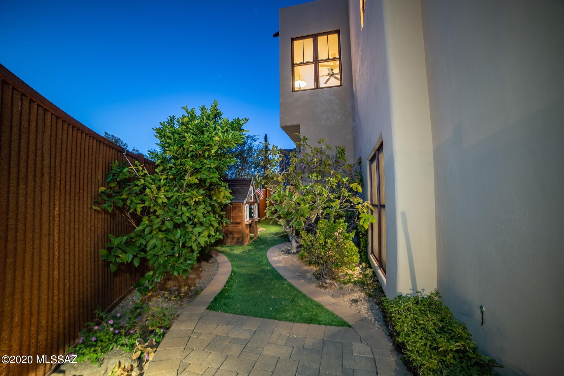 The Ridge At Ventana Canyon (45-63) - Residential