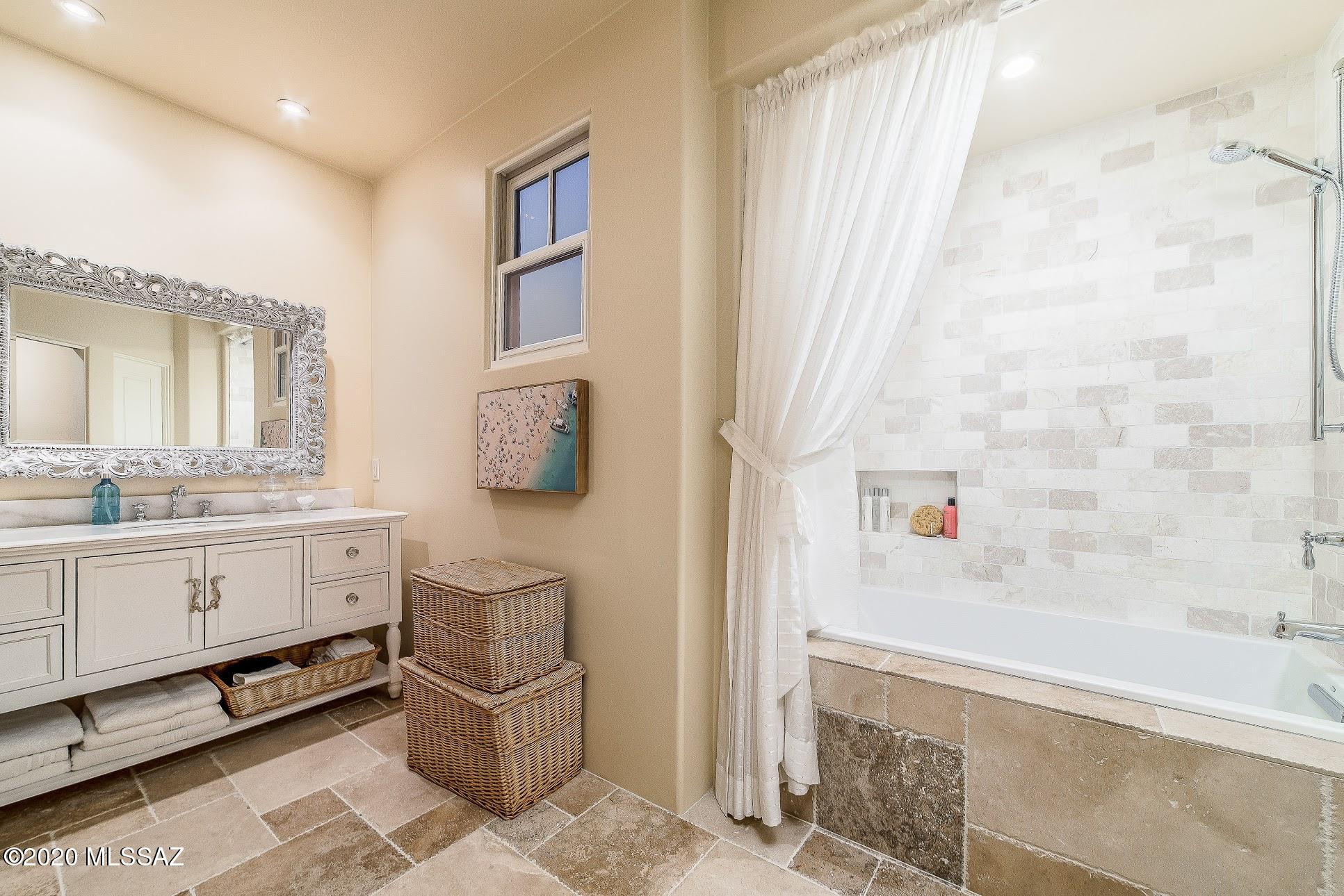 The Ridge At Ventana Canyon (45-63) - Residential