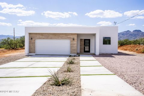 A home in Rio Rico