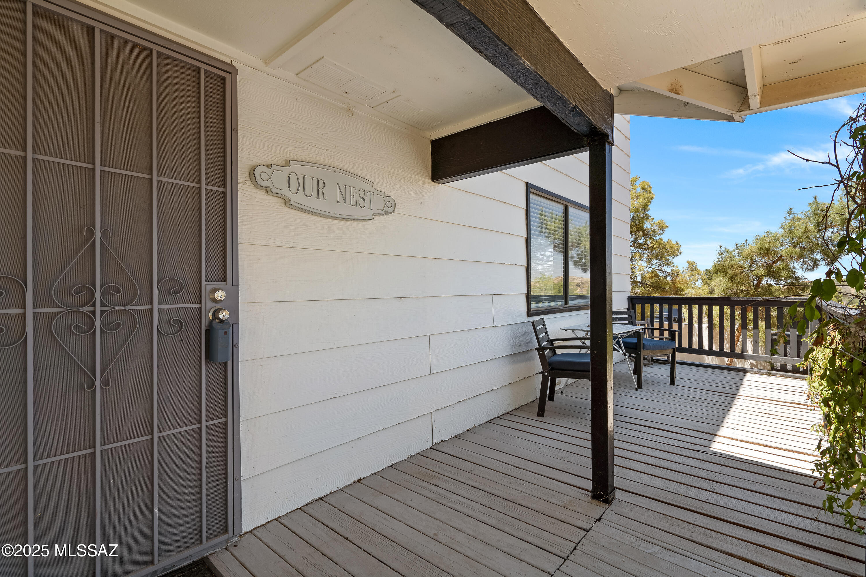 745 N Las Flores Drive
