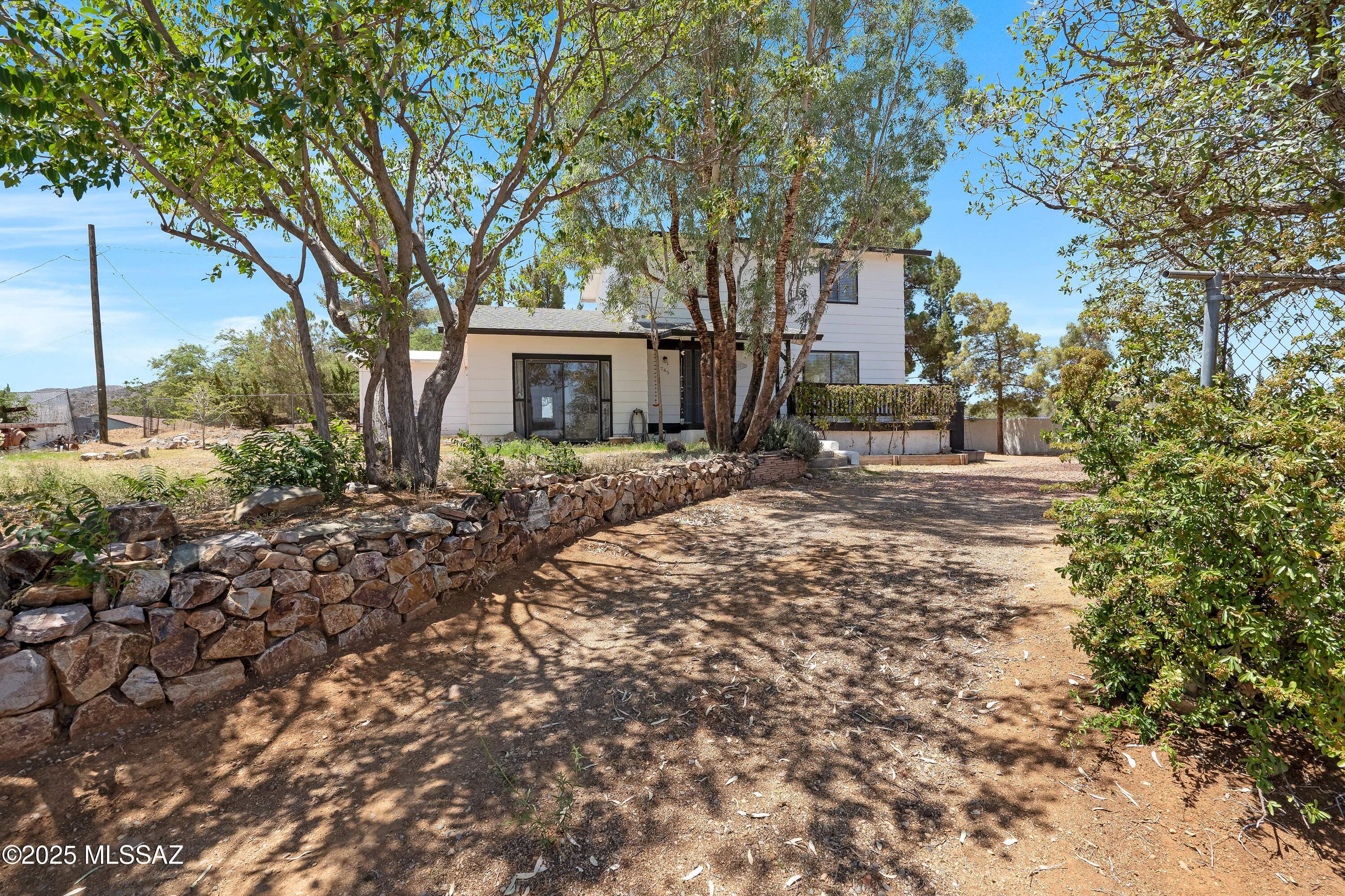 745 N Las Flores Drive