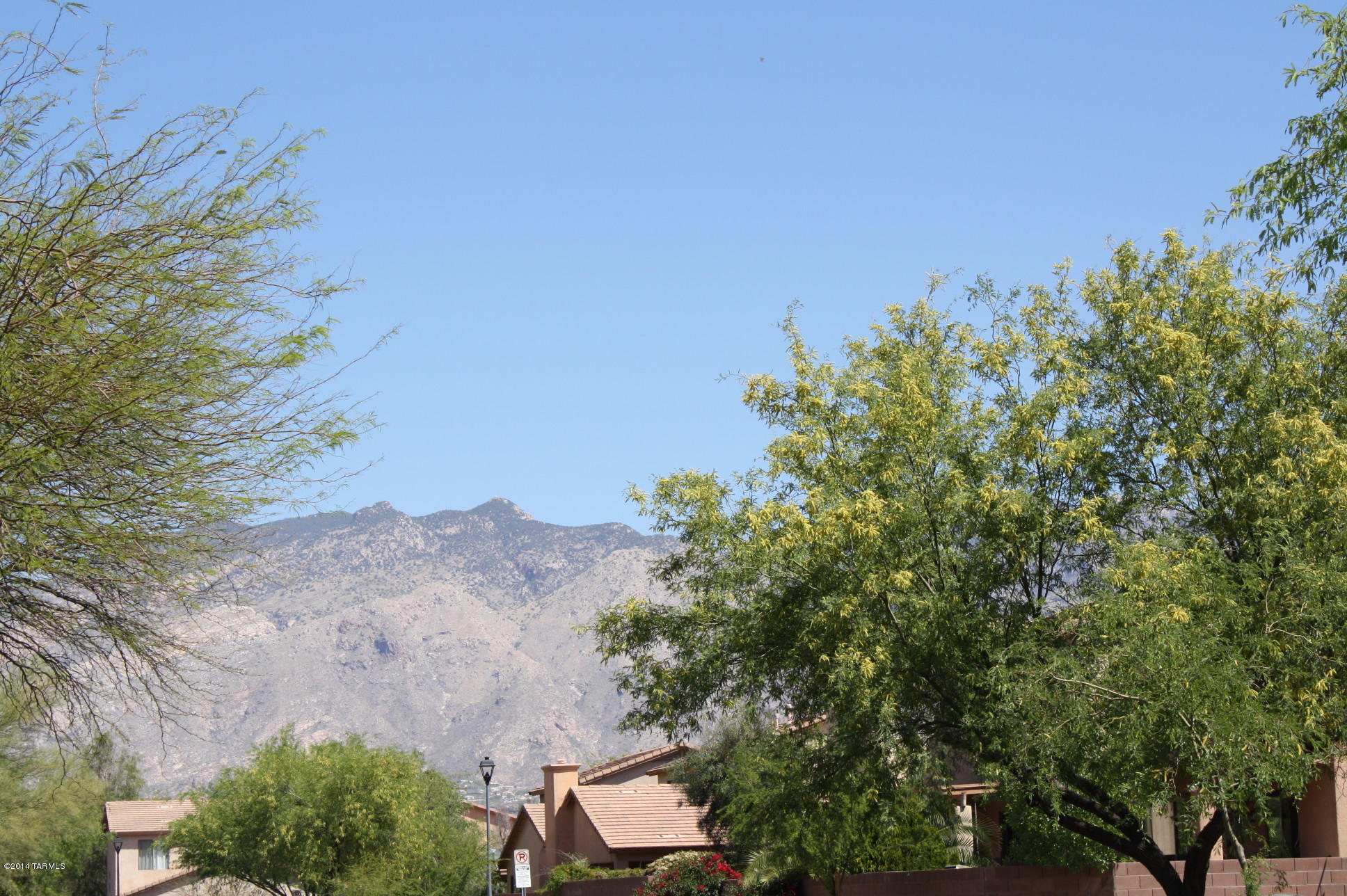 Hacienda Del Rio (1-118) - Residential Lease