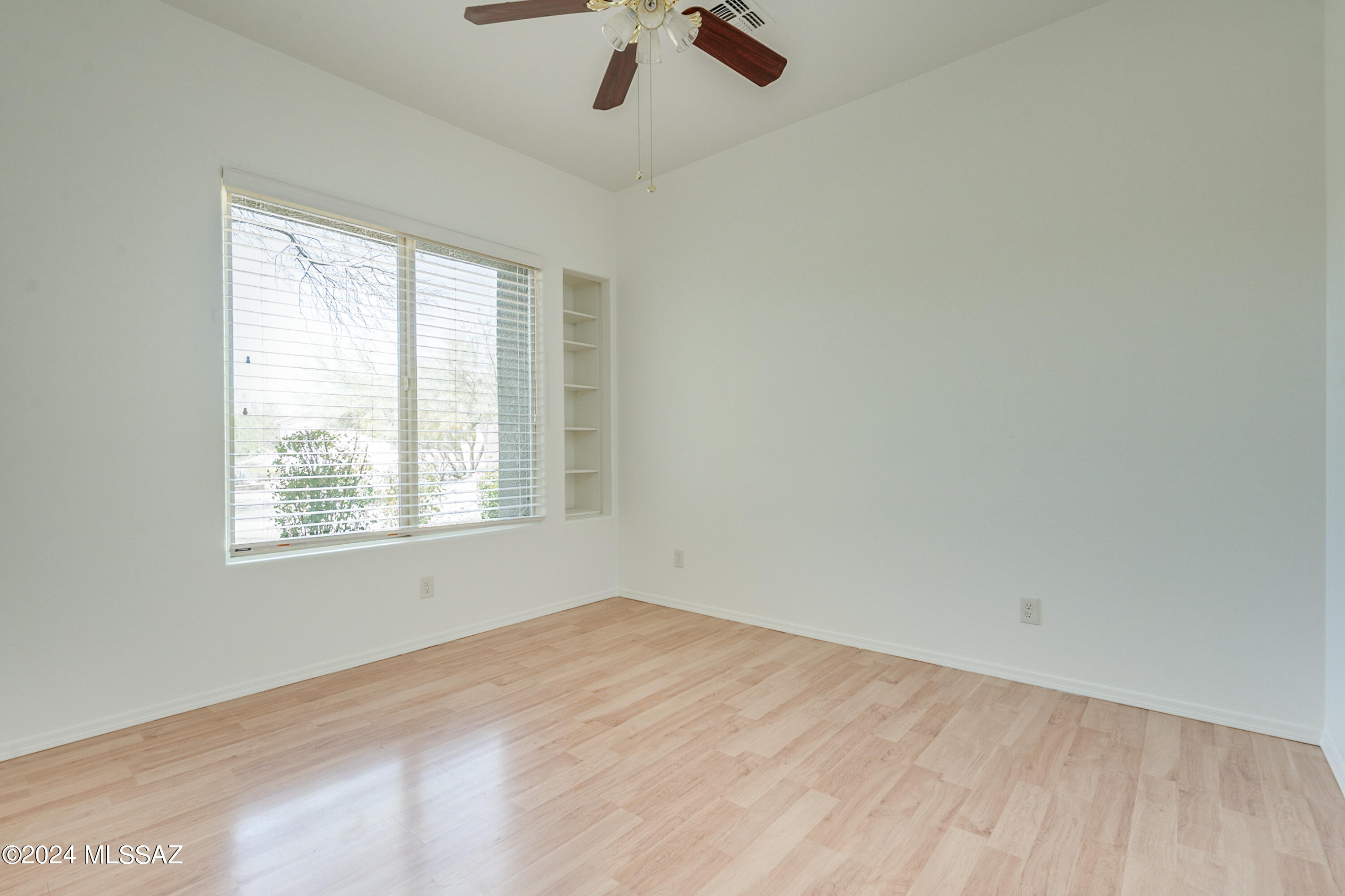Agua Dulce (1-60) - Residential