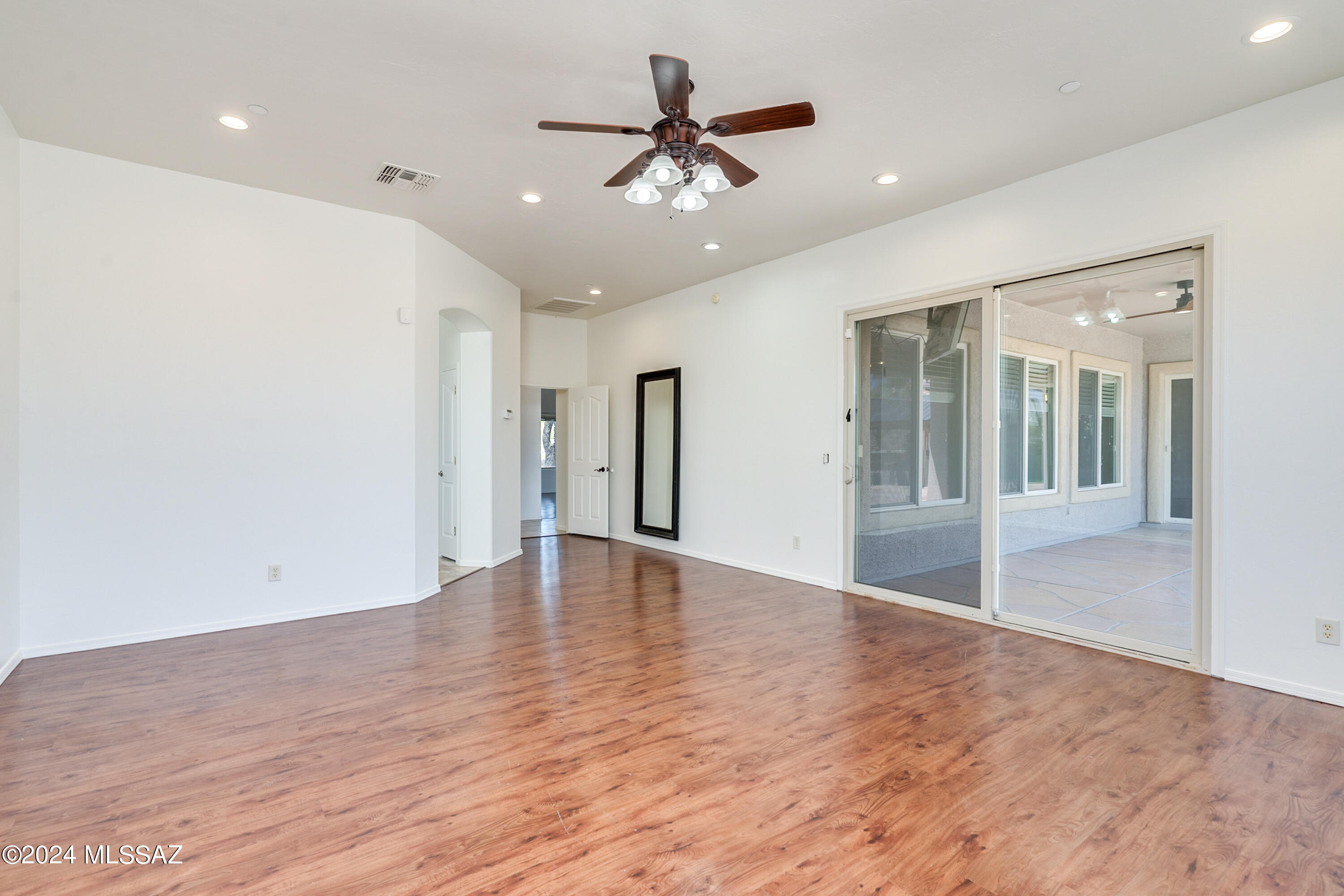Agua Dulce (1-60) - Residential