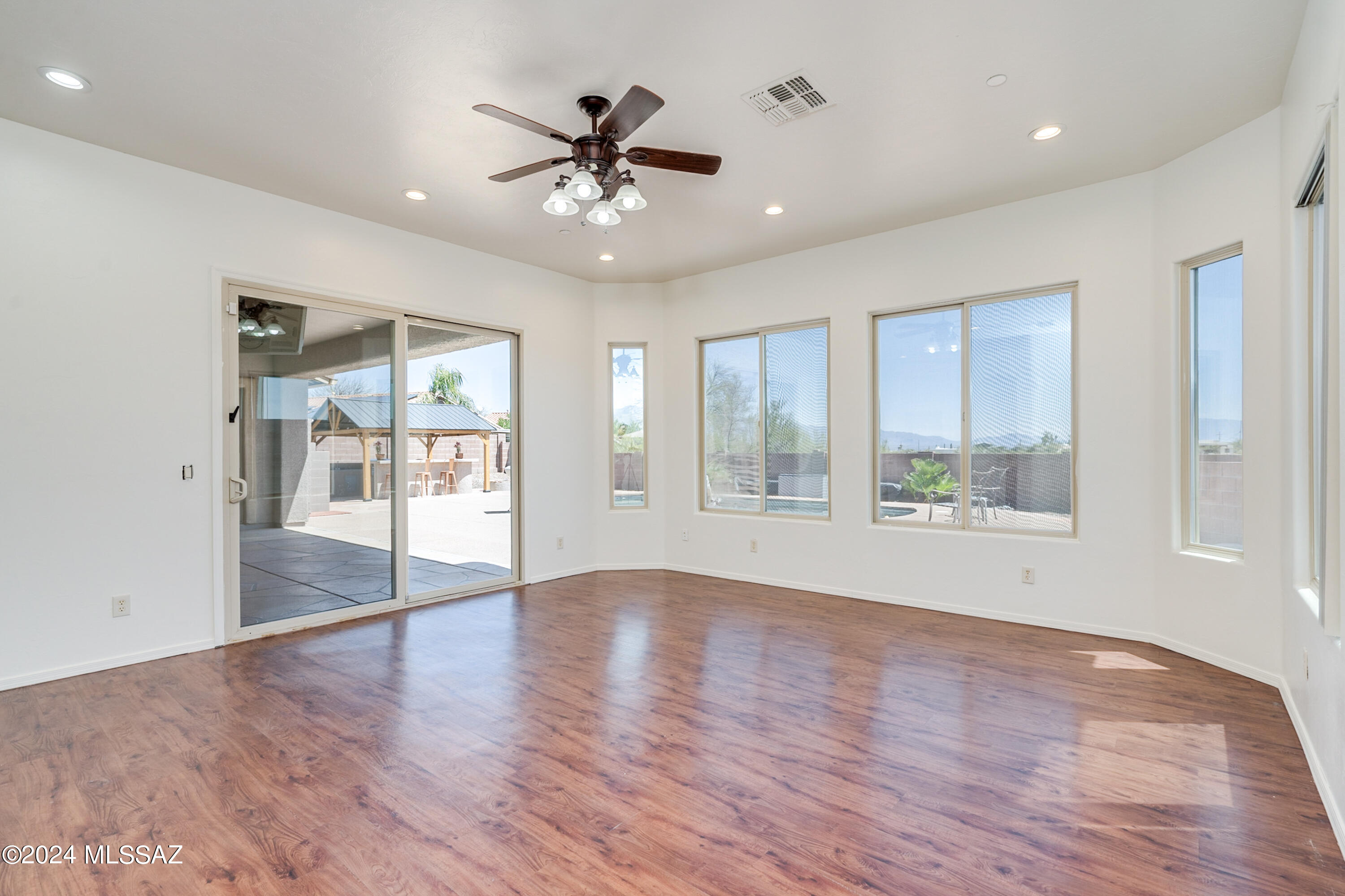 Agua Dulce (1-60) - Residential