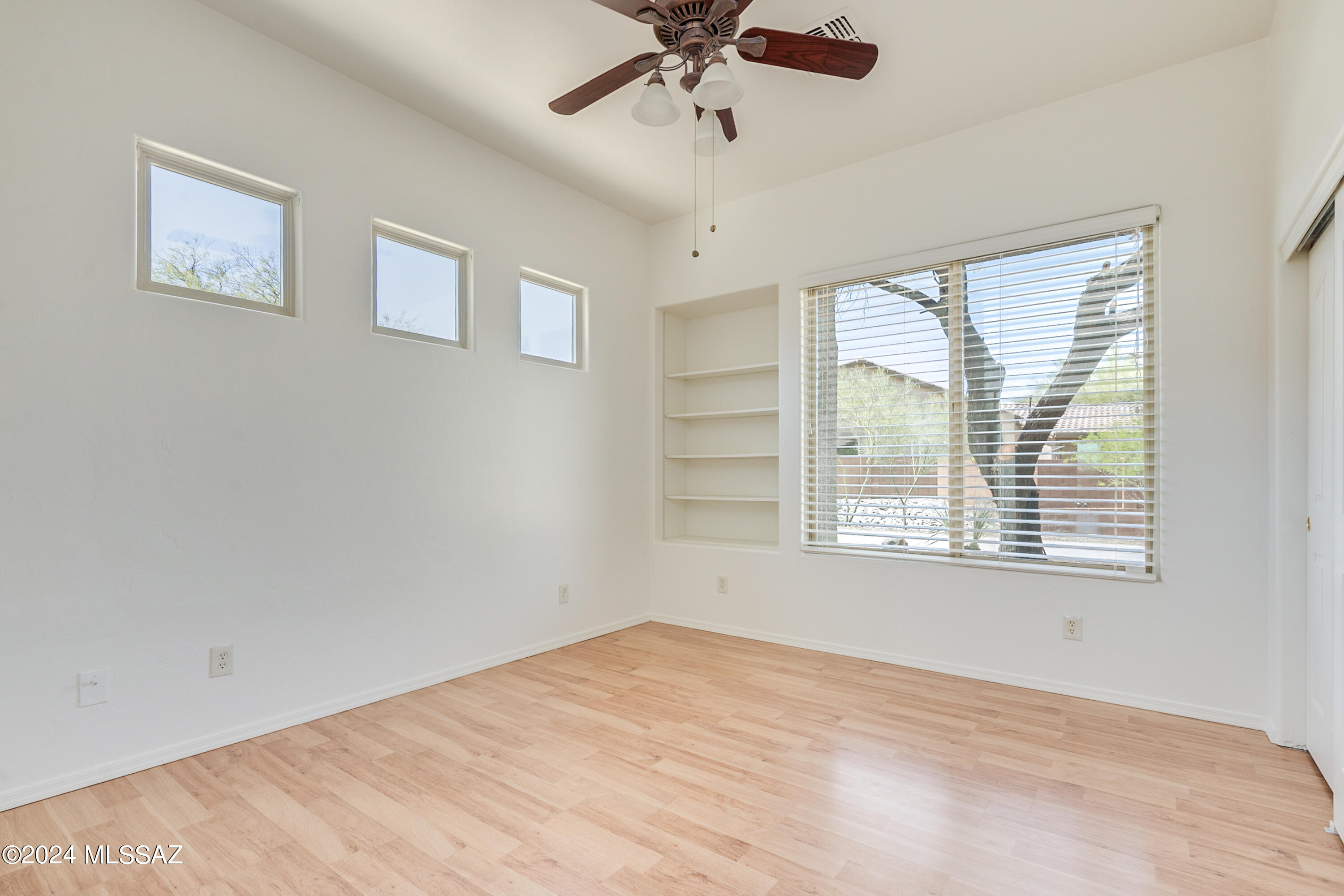 Agua Dulce (1-60) - Residential