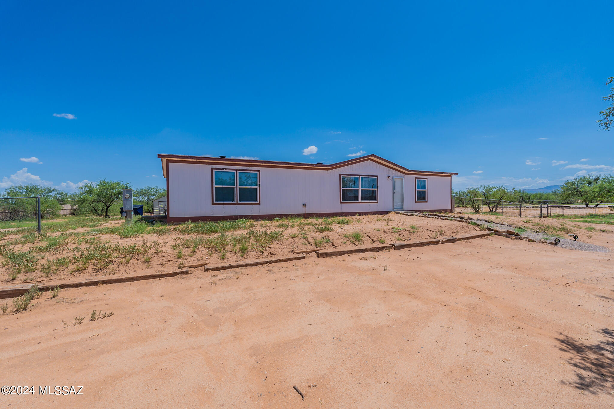 Photo 3 of 37 of 6481 S Kathie Ann Drive mobile home
