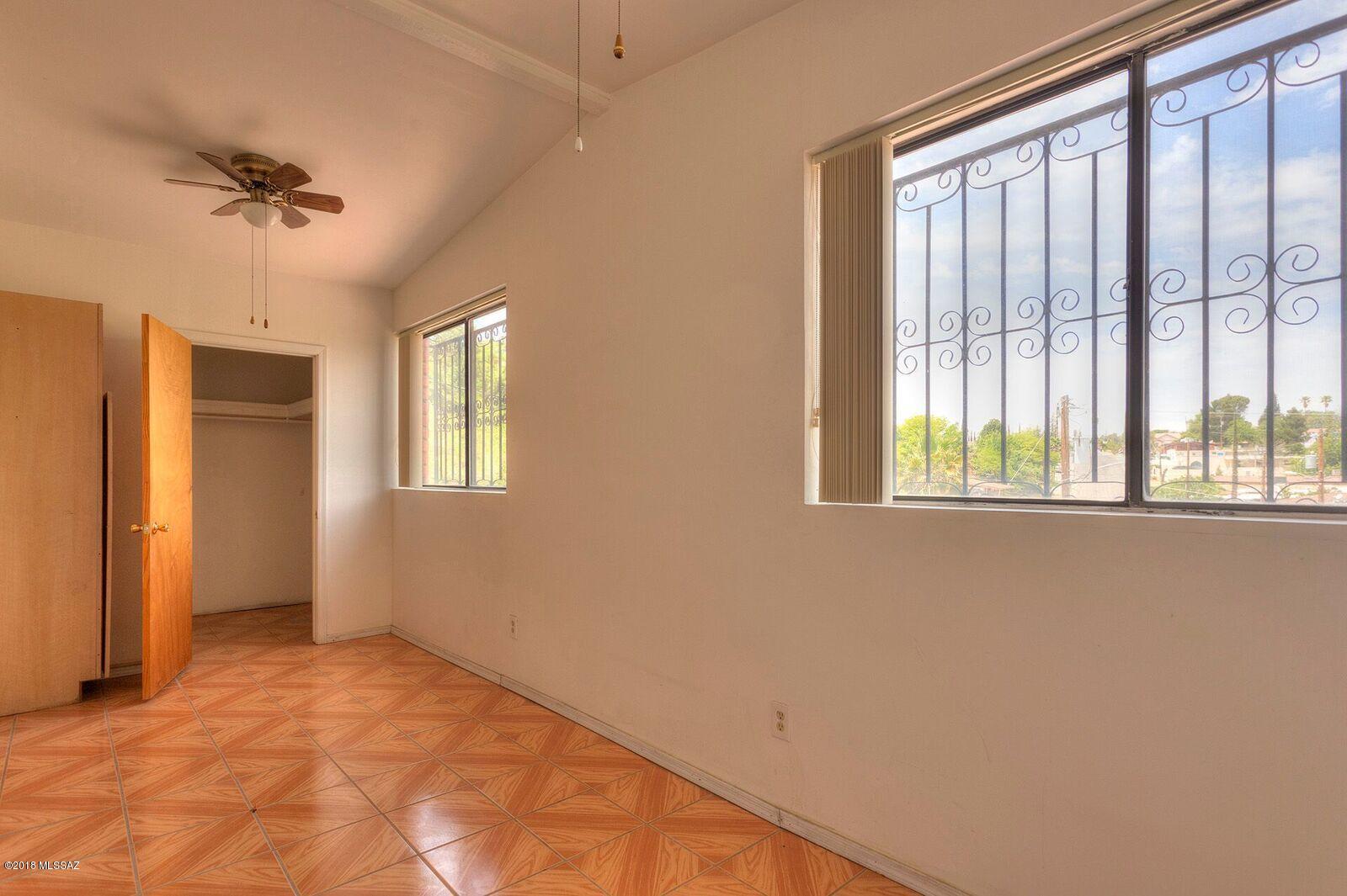 Colonia Del Sol (1-20) - Residential