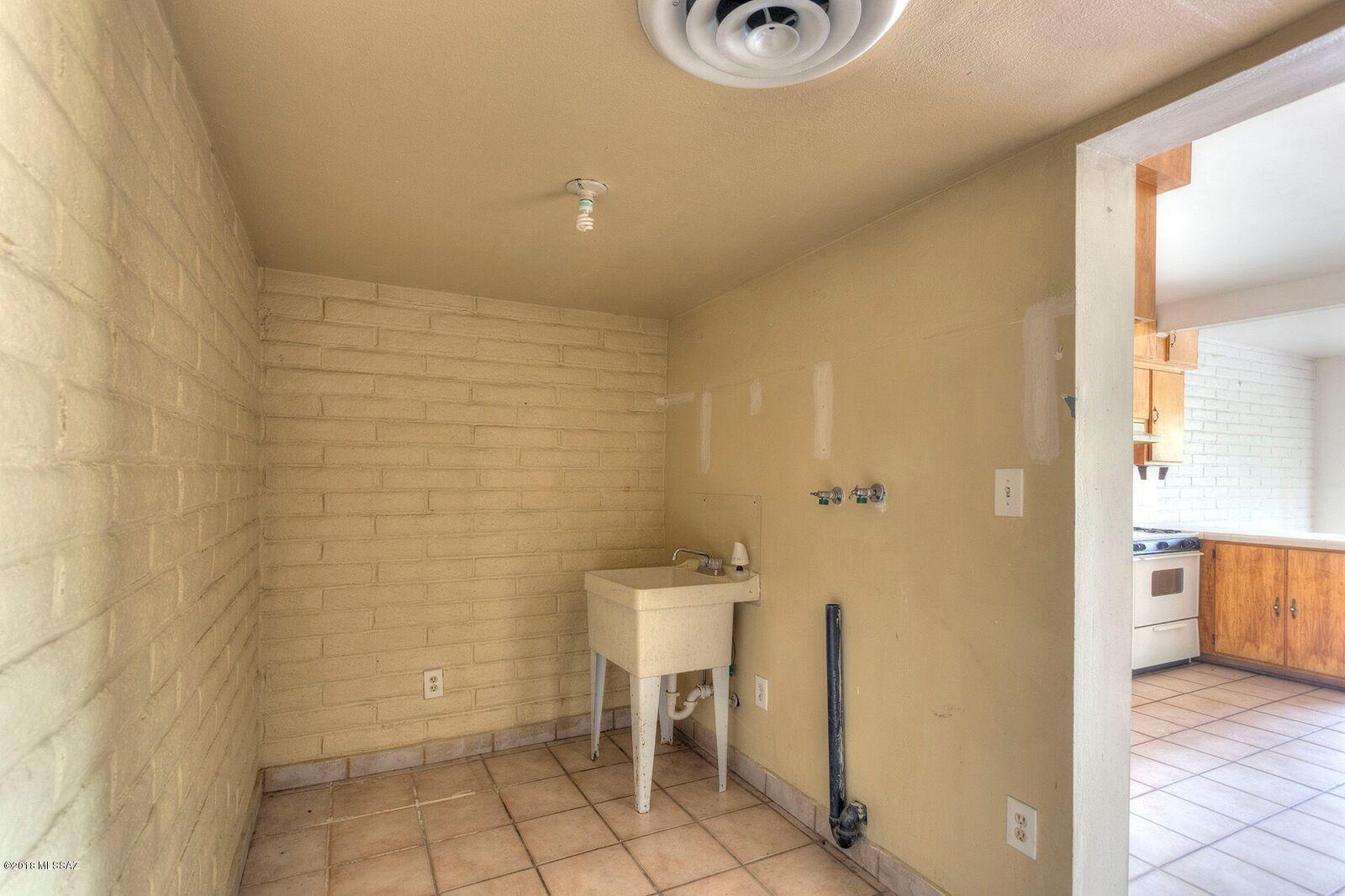 Colonia Del Sol (1-20) - Residential