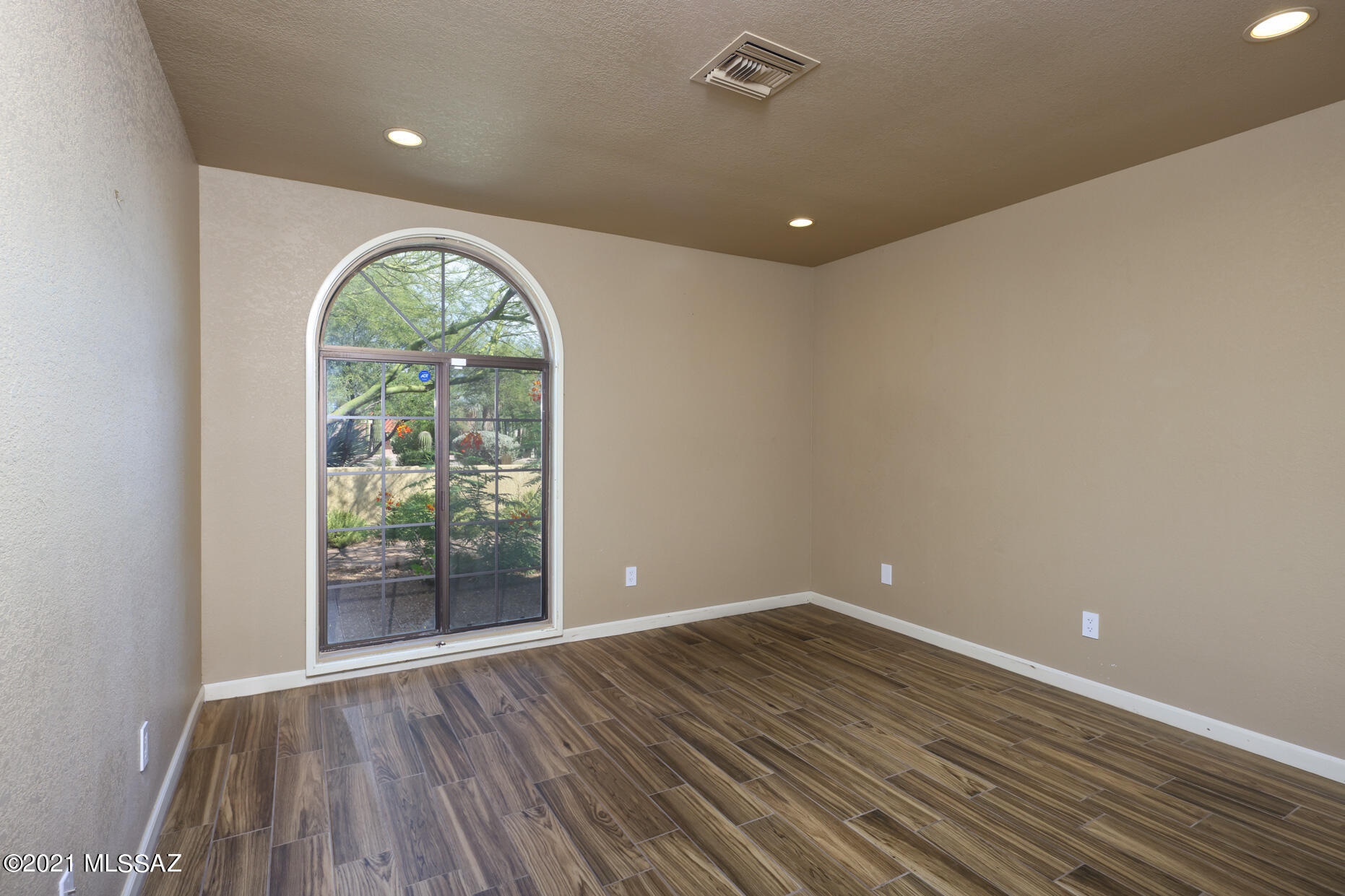 Shadow Hills (484-595) - Residential