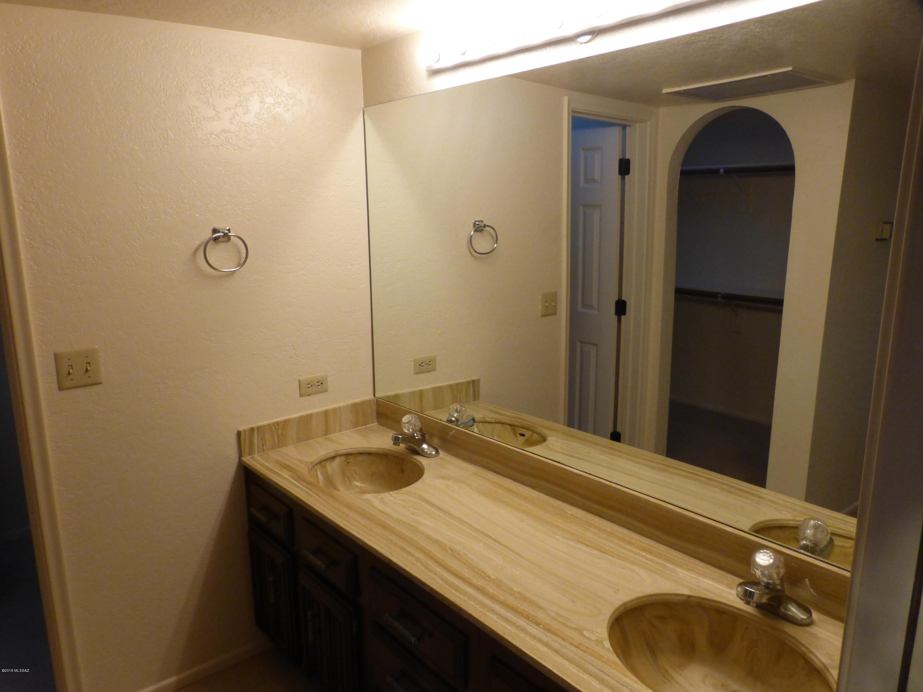 Sabino Town And Country Estates (1-77) - Residential
