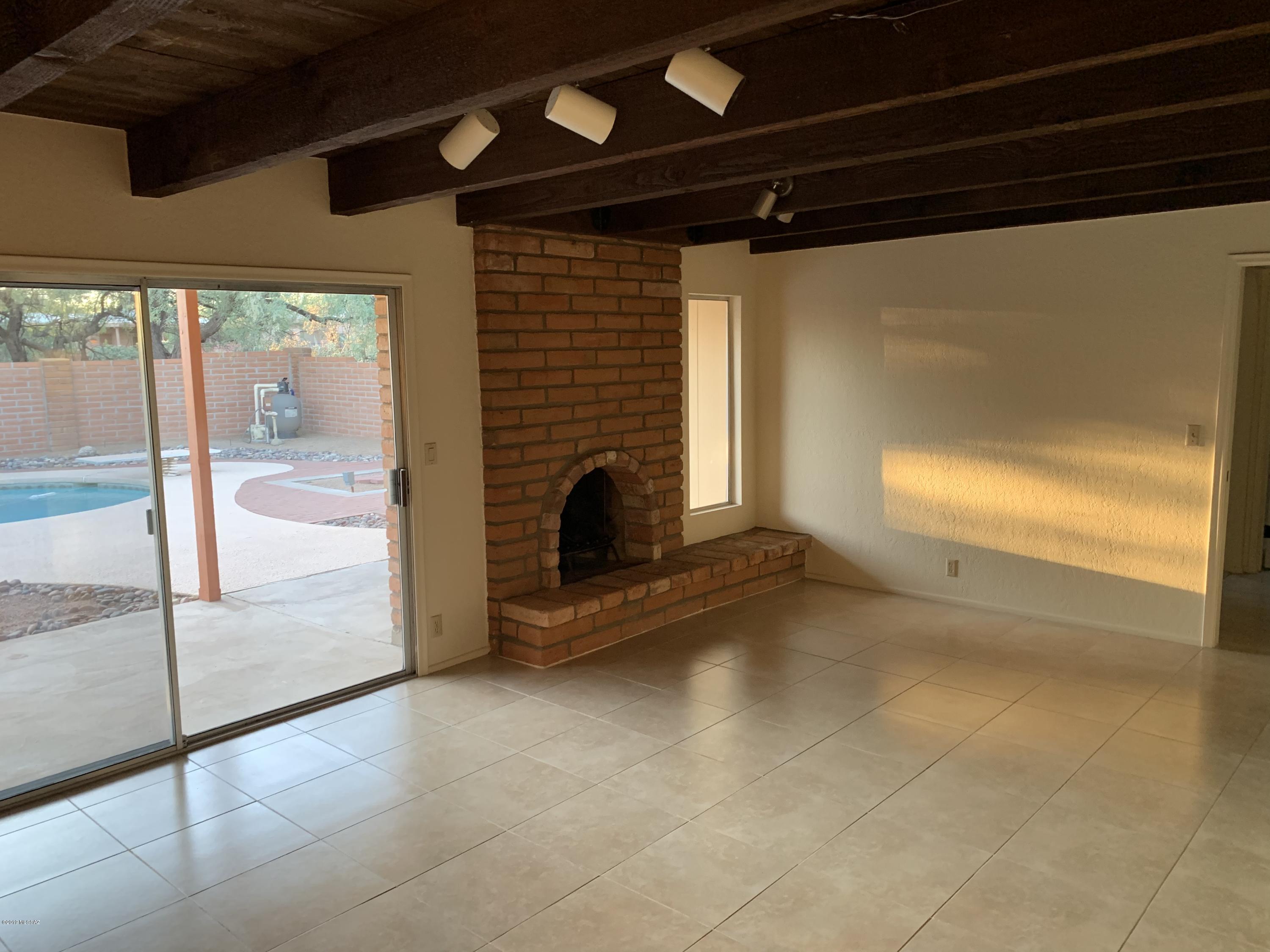 Sabino Town And Country Estates (1-77) - Residential