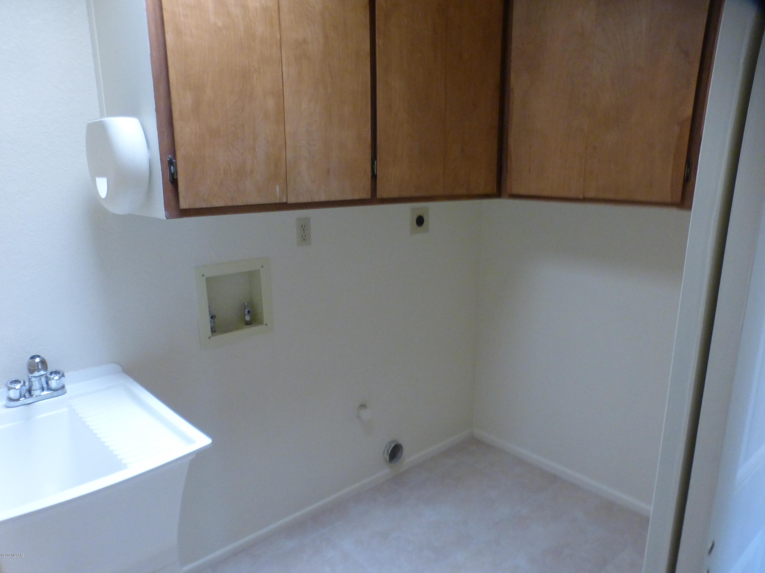Sabino Town And Country Estates (1-77) - Residential