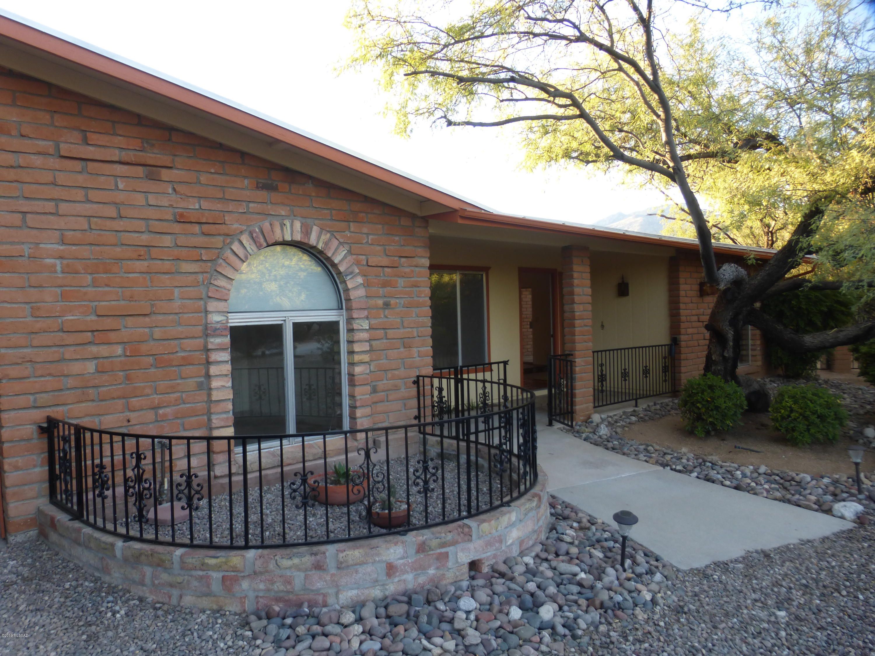 Sabino Town And Country Estates (1-77) - Residential