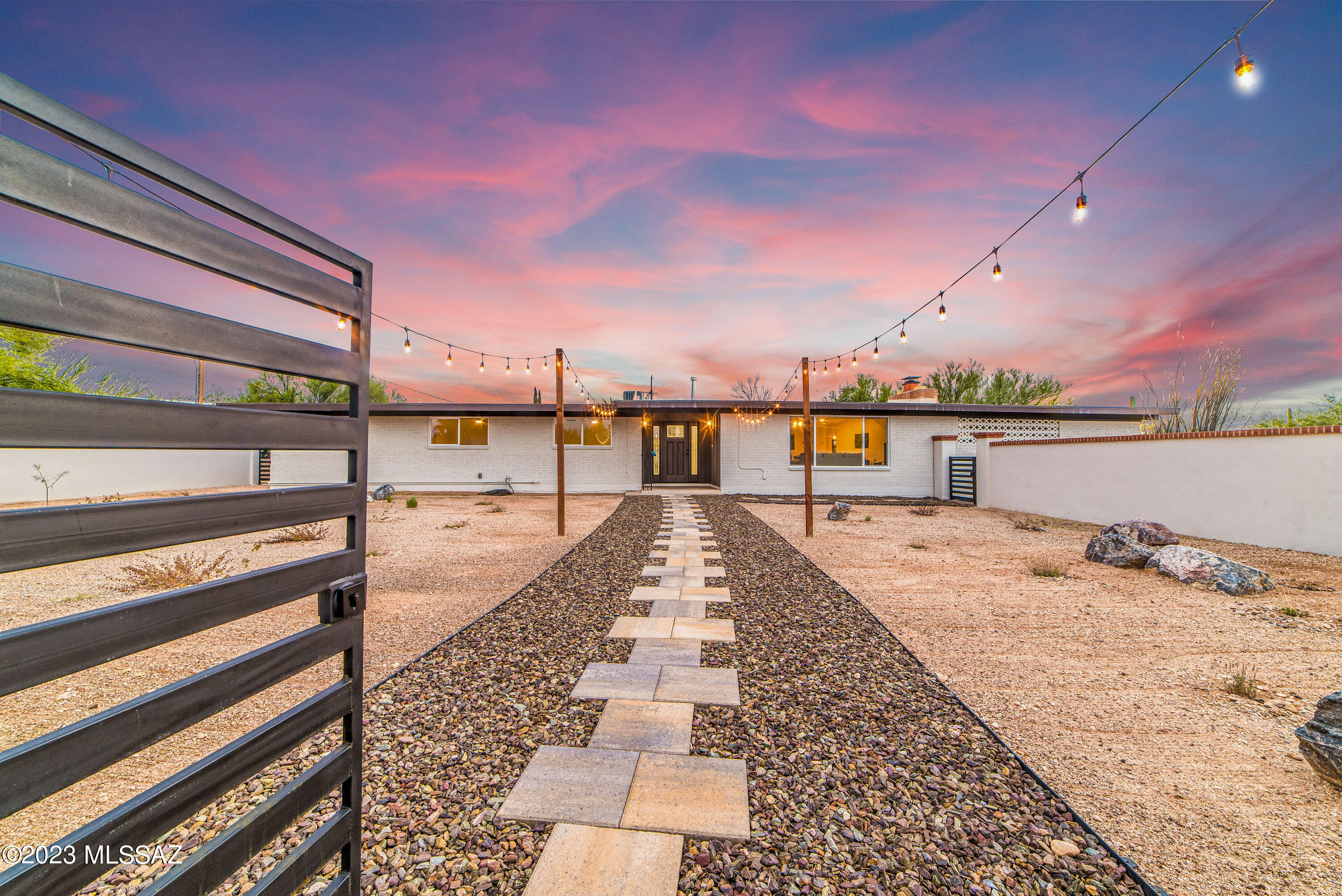 Casas Adobes Estates Resub. (1-67) - Residential