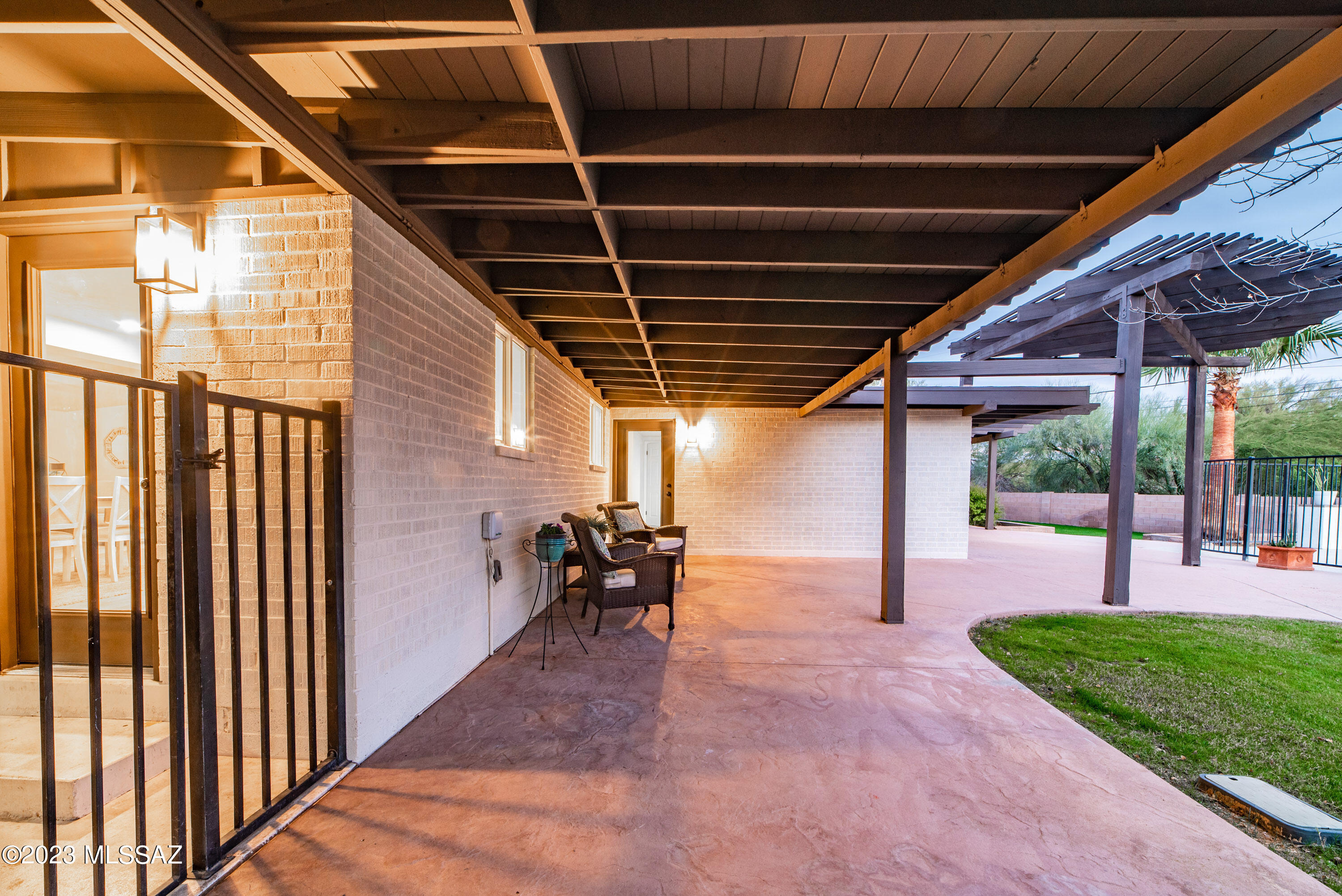 Casas Adobes Estates Resub. (1-67) - Residential