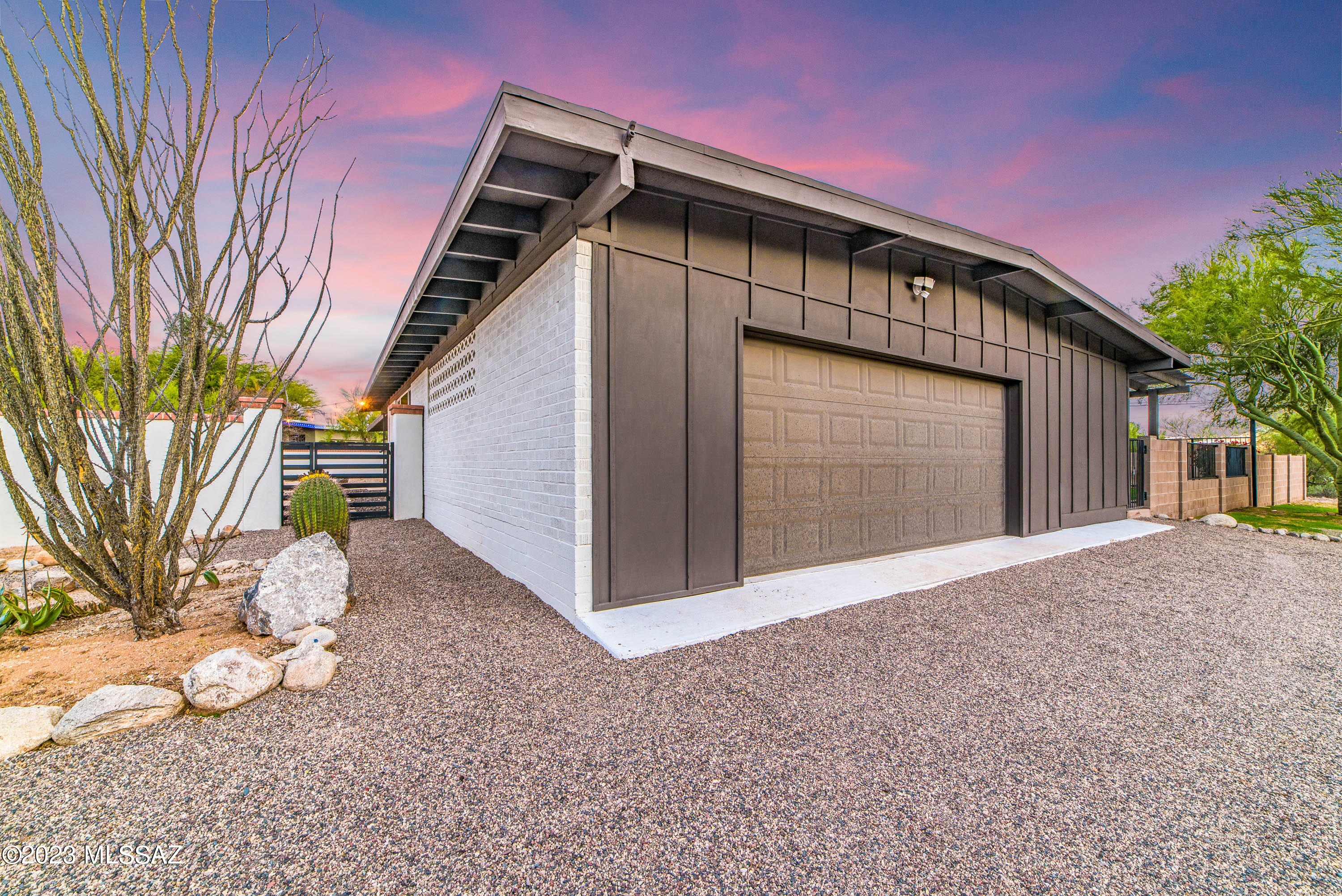 Casas Adobes Estates Resub. (1-67) - Residential