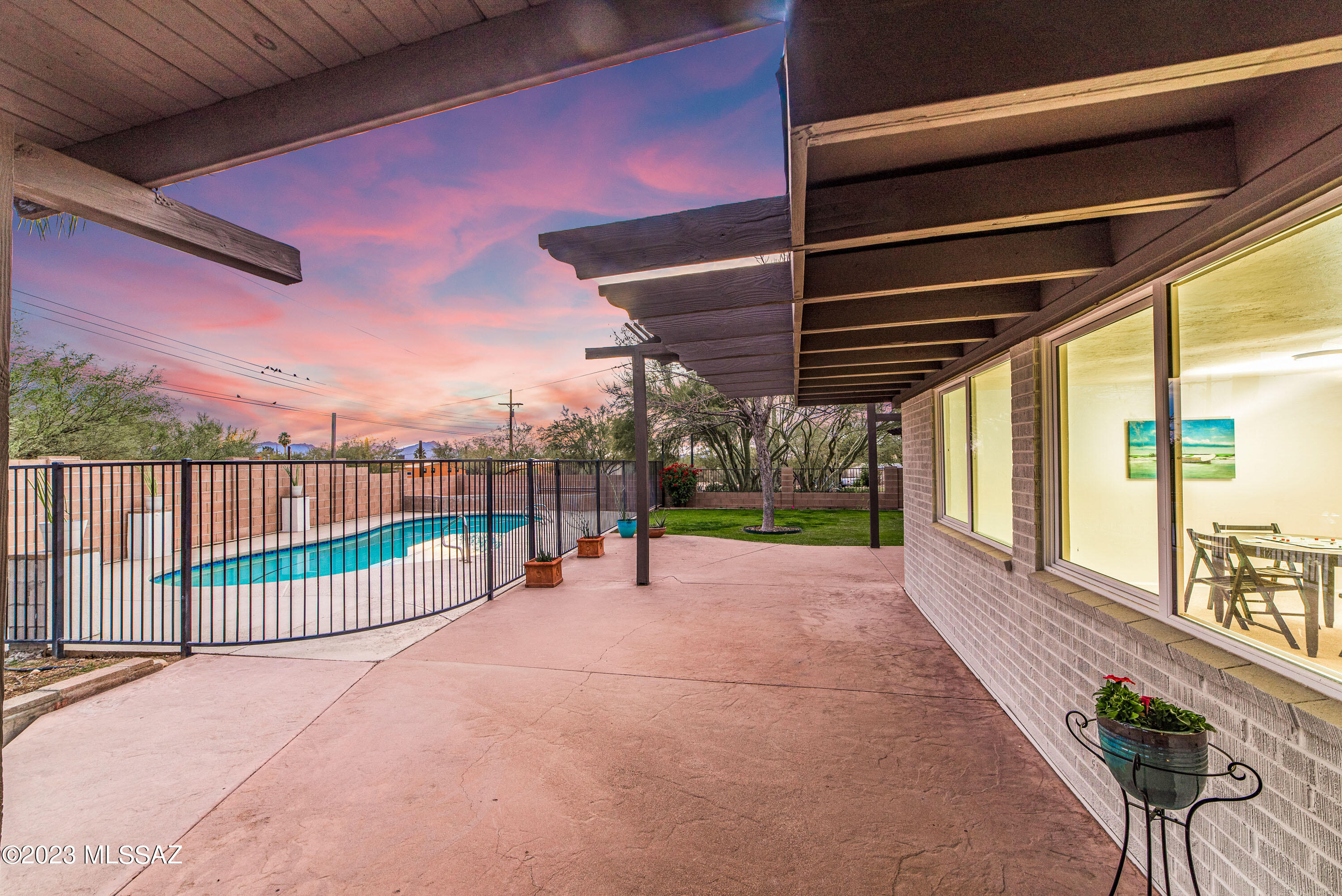 Casas Adobes Estates Resub. (1-67) - Residential