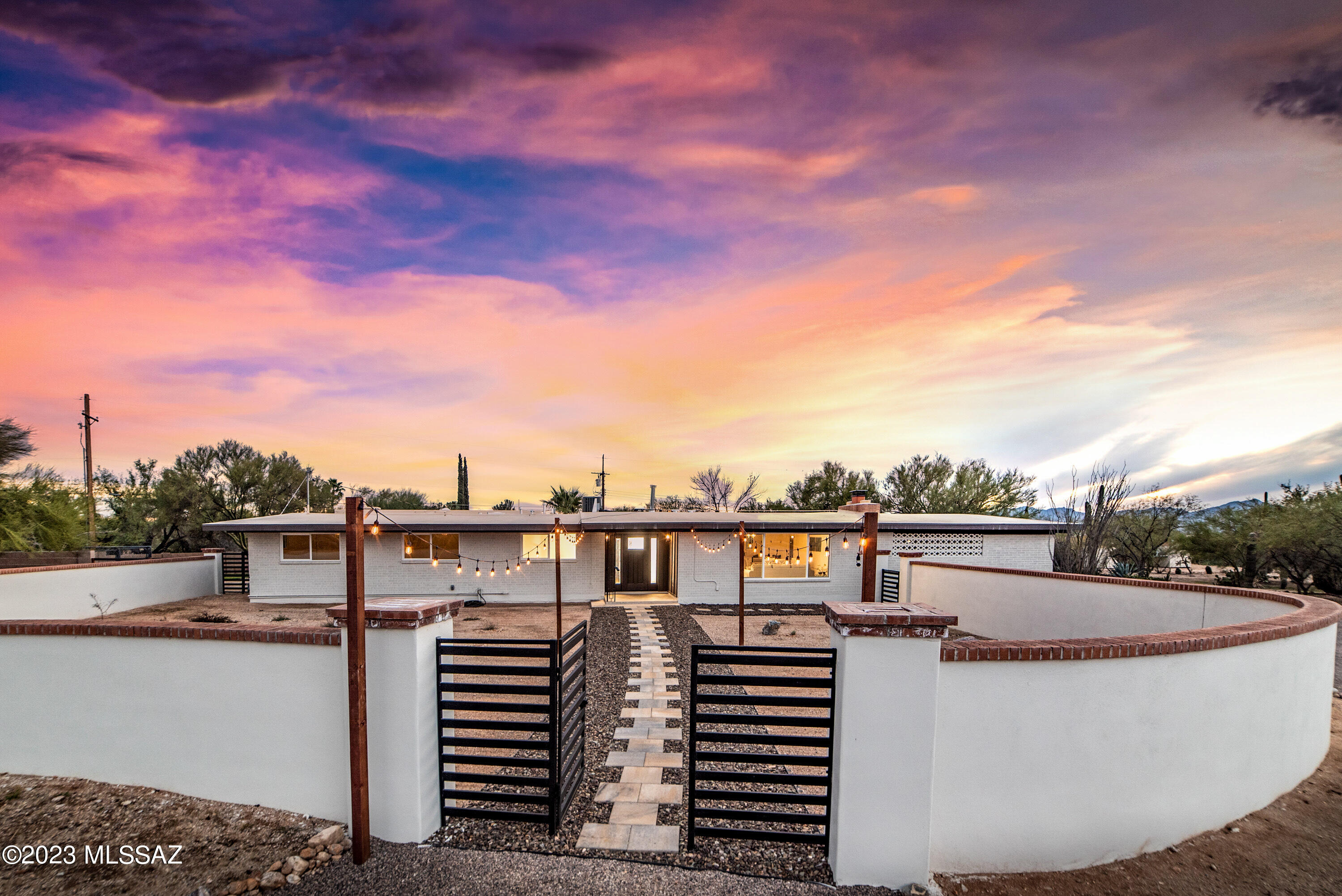 Casas Adobes Estates Resub. (1-67) - Residential