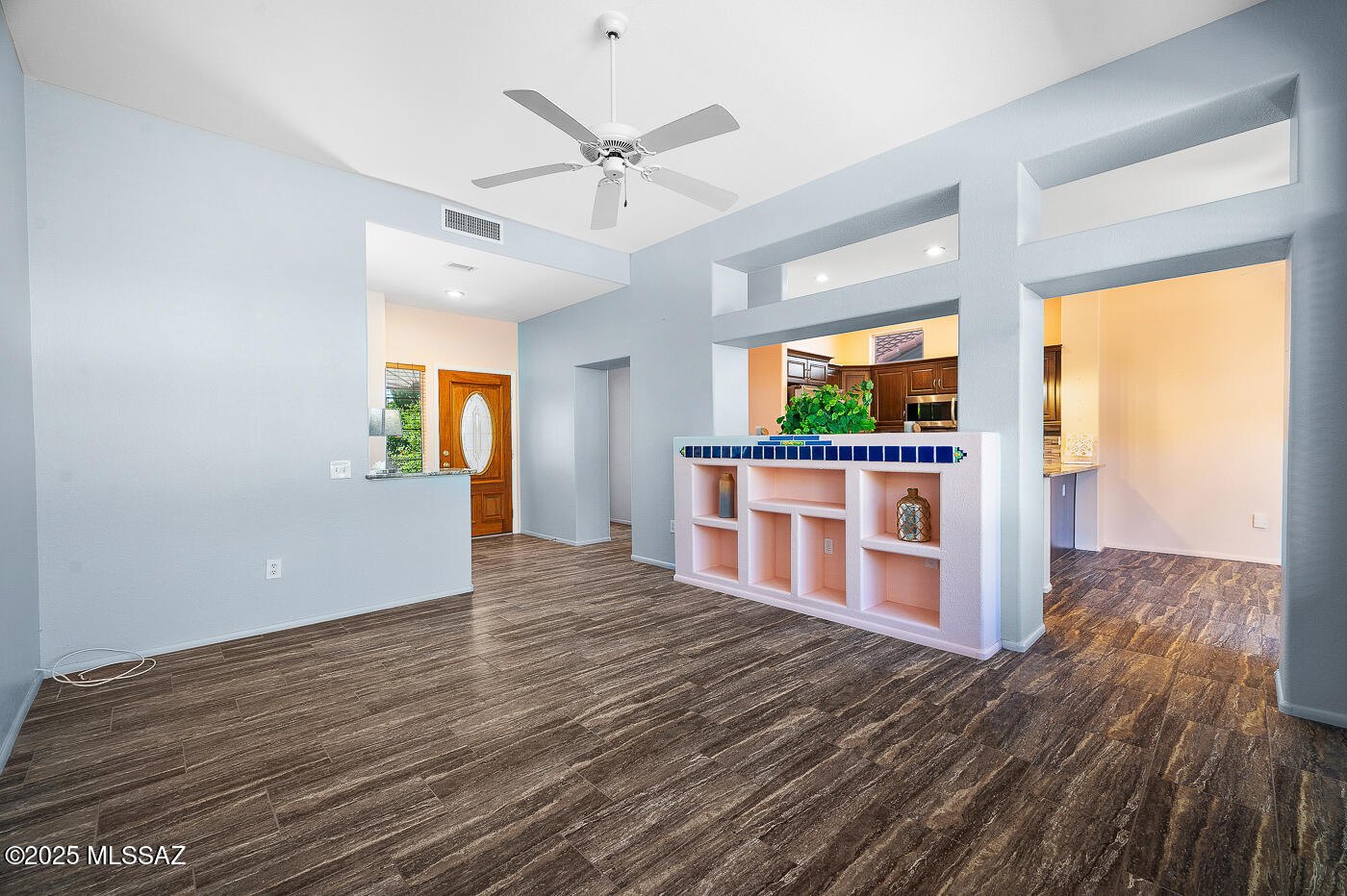 2293 E Sausalito Trail