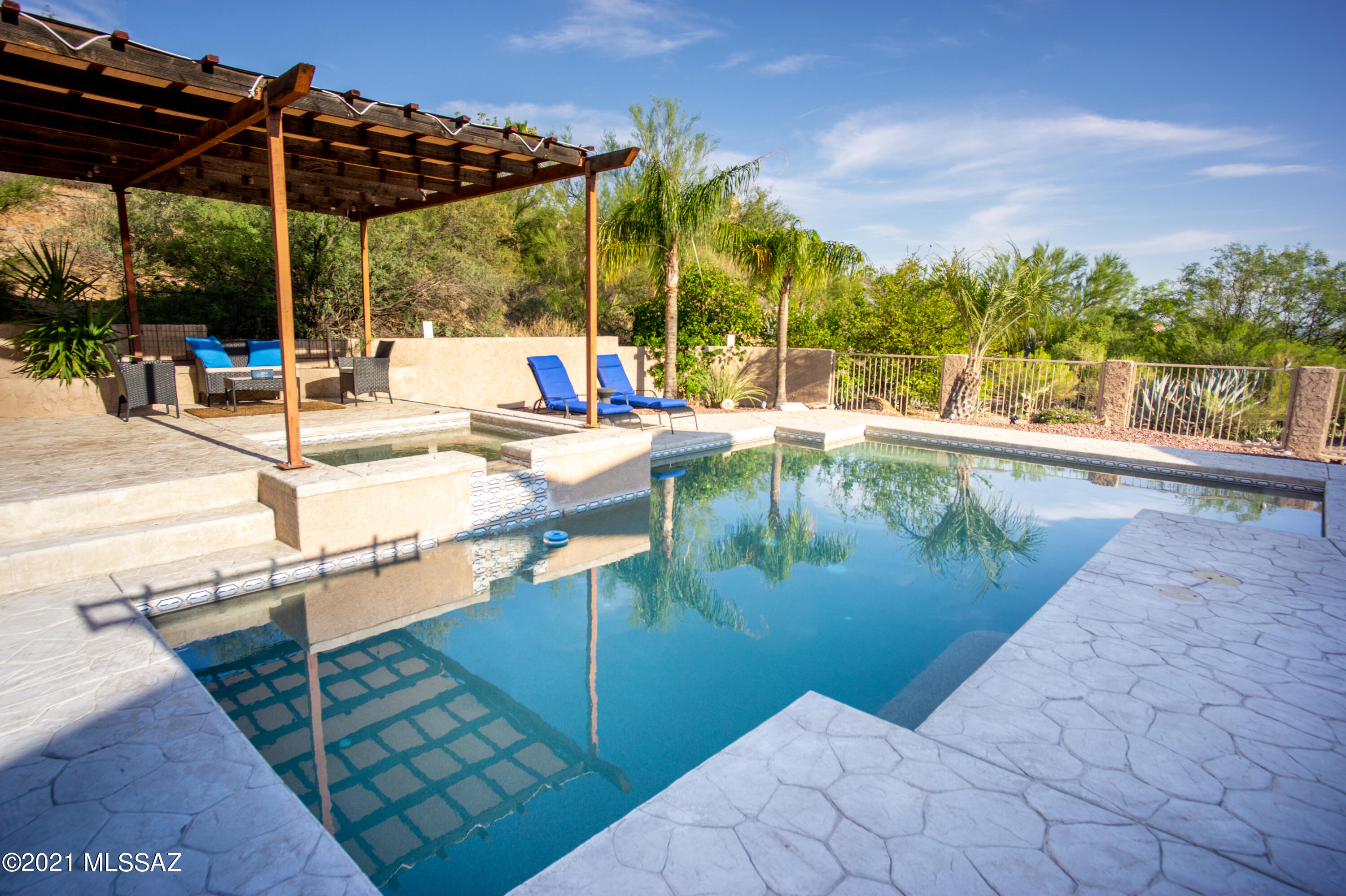 Monte Del Oro (1-187) - Residential