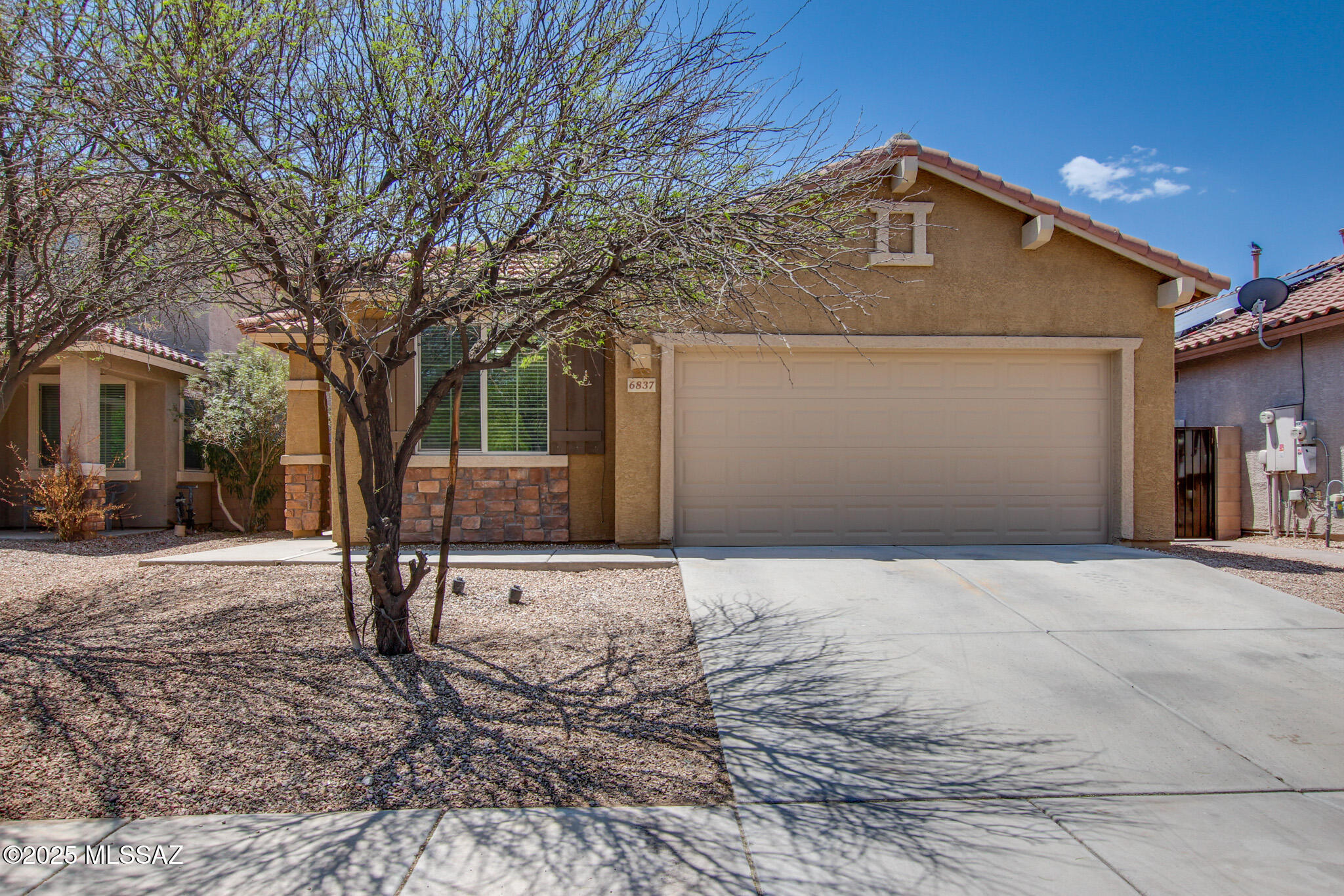 6837 W Leeward Cove Way