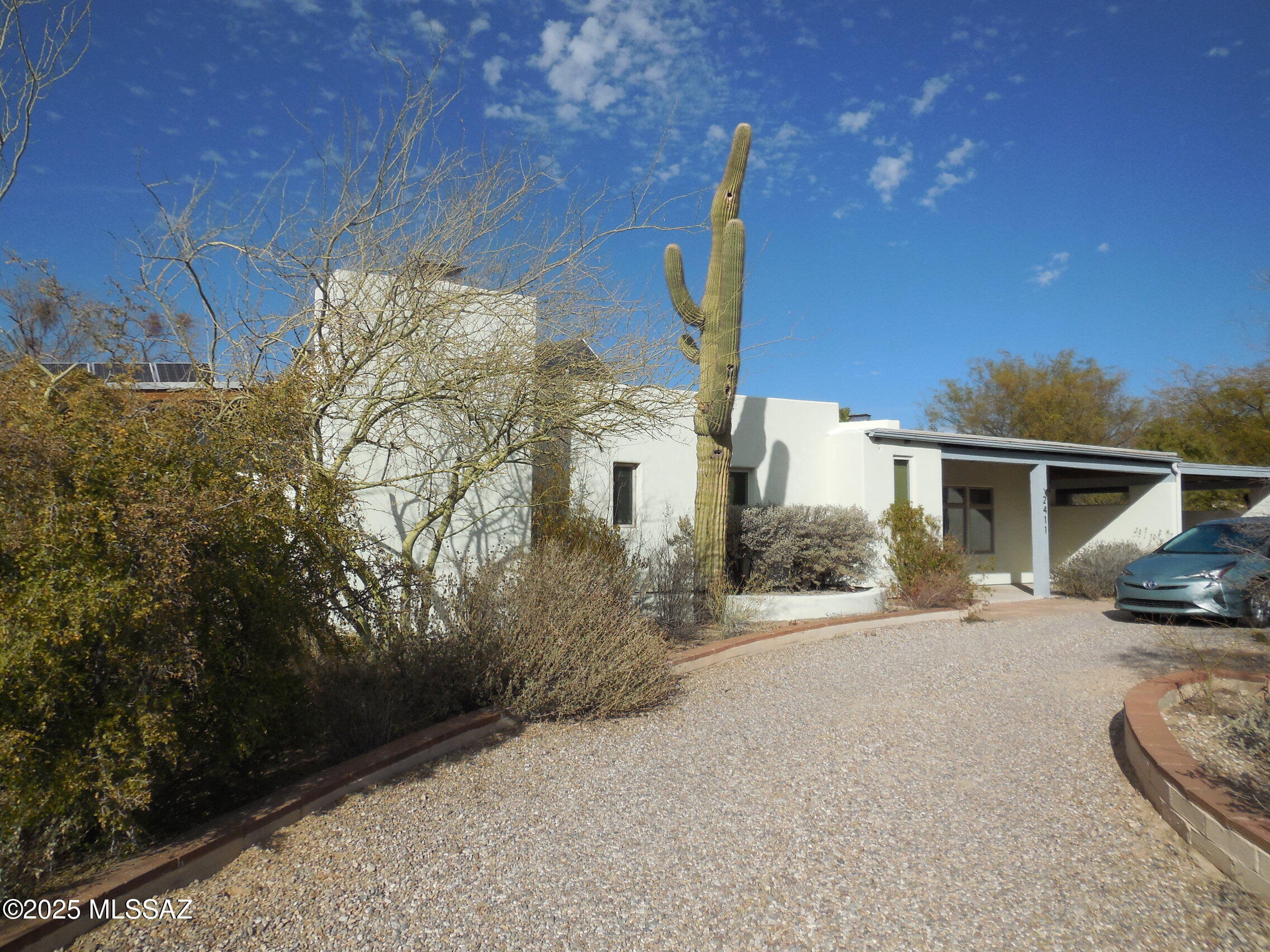 2411 E Greenlee Road