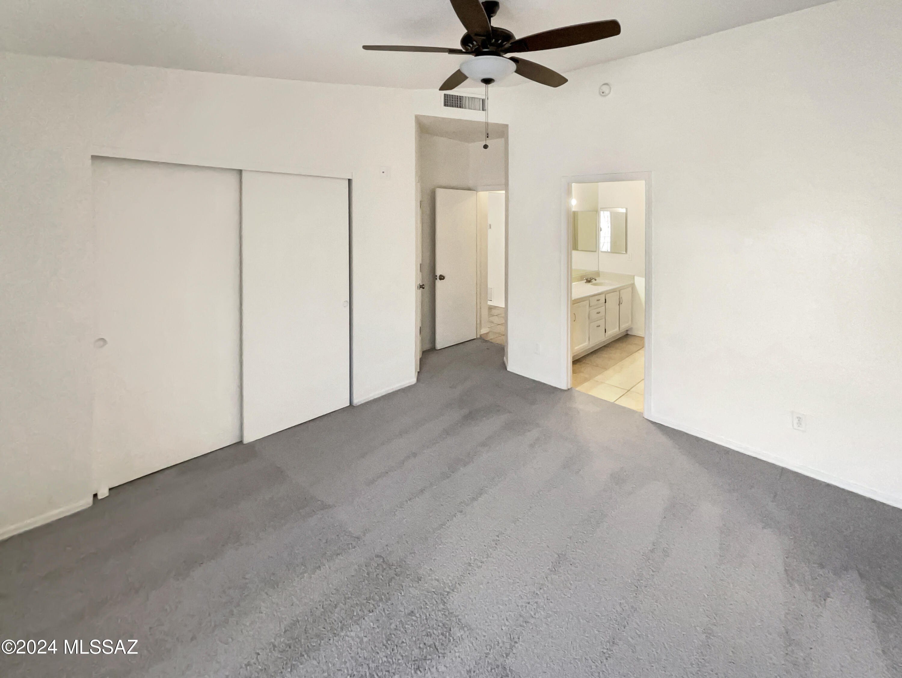 Country Club(1-221) - Residential