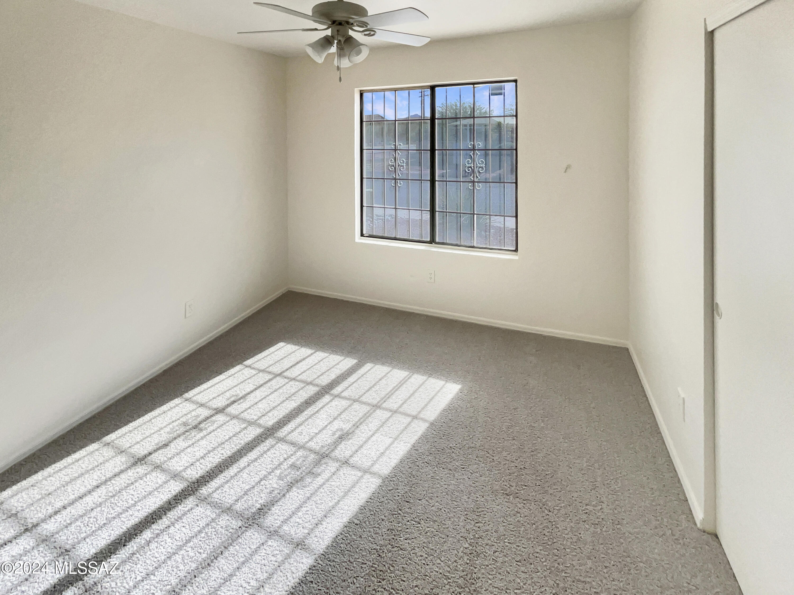 Country Club(1-221) - Residential