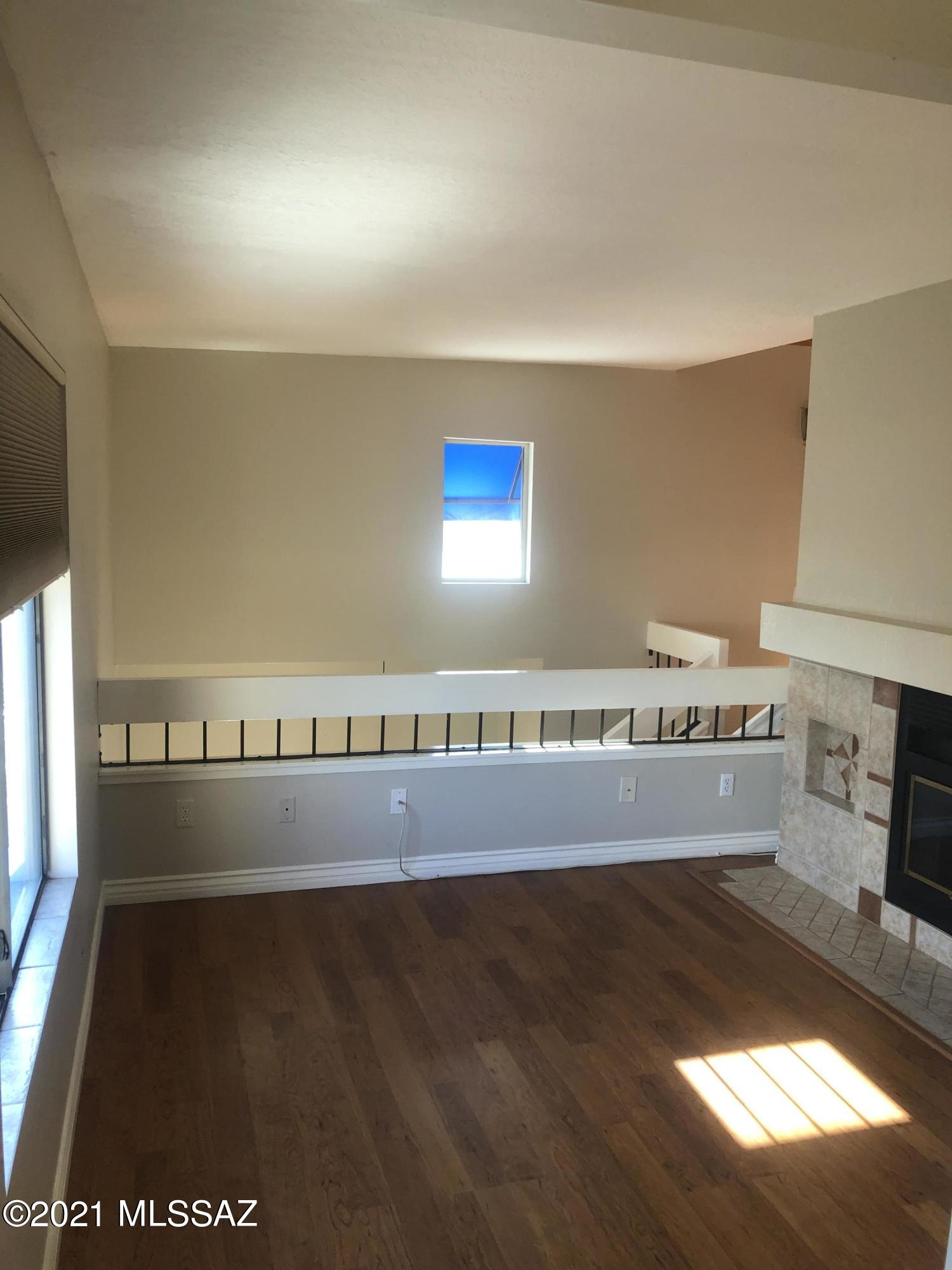 Summertree Condominiums (1-224) - Residential Lease