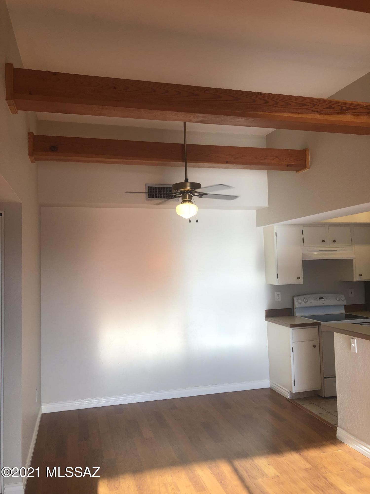Summertree Condominiums (1-224) - Residential Lease