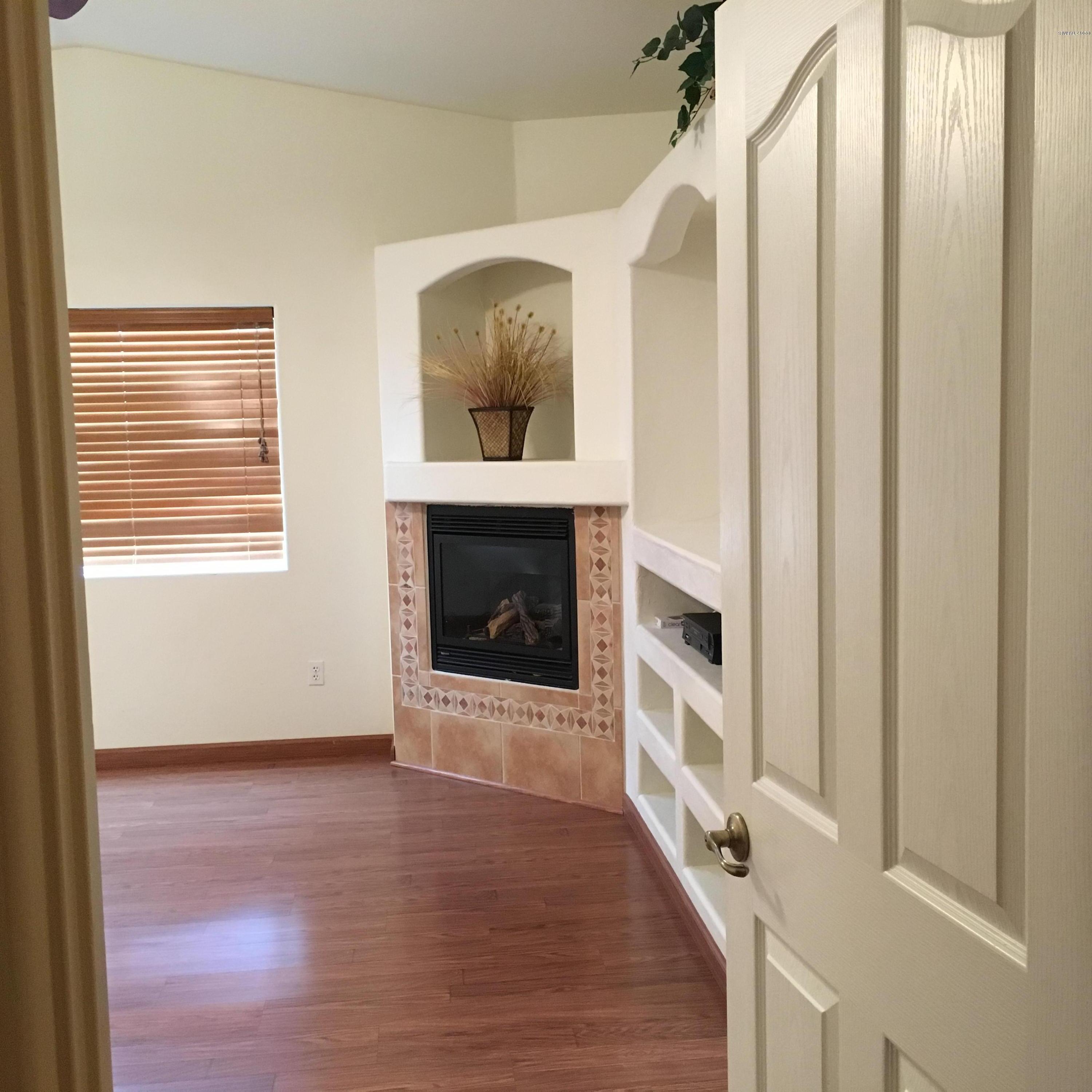 Deer Ridge (1-29) - Residential Lease