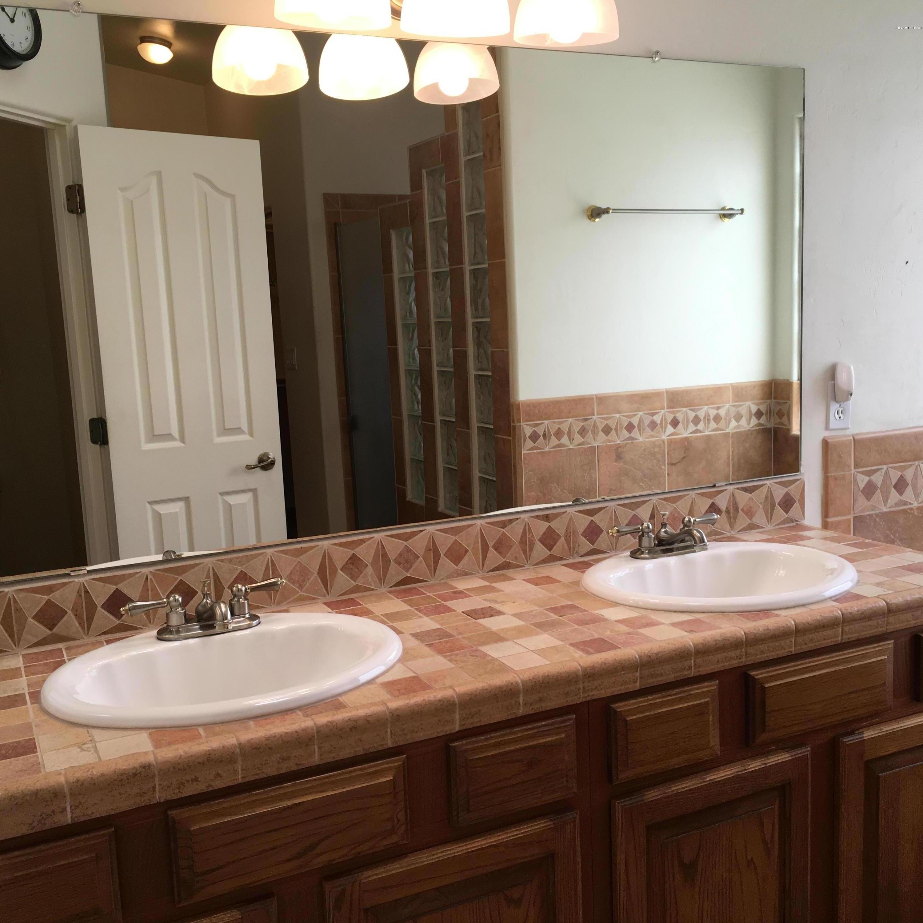 Deer Ridge (1-29) - Residential Lease