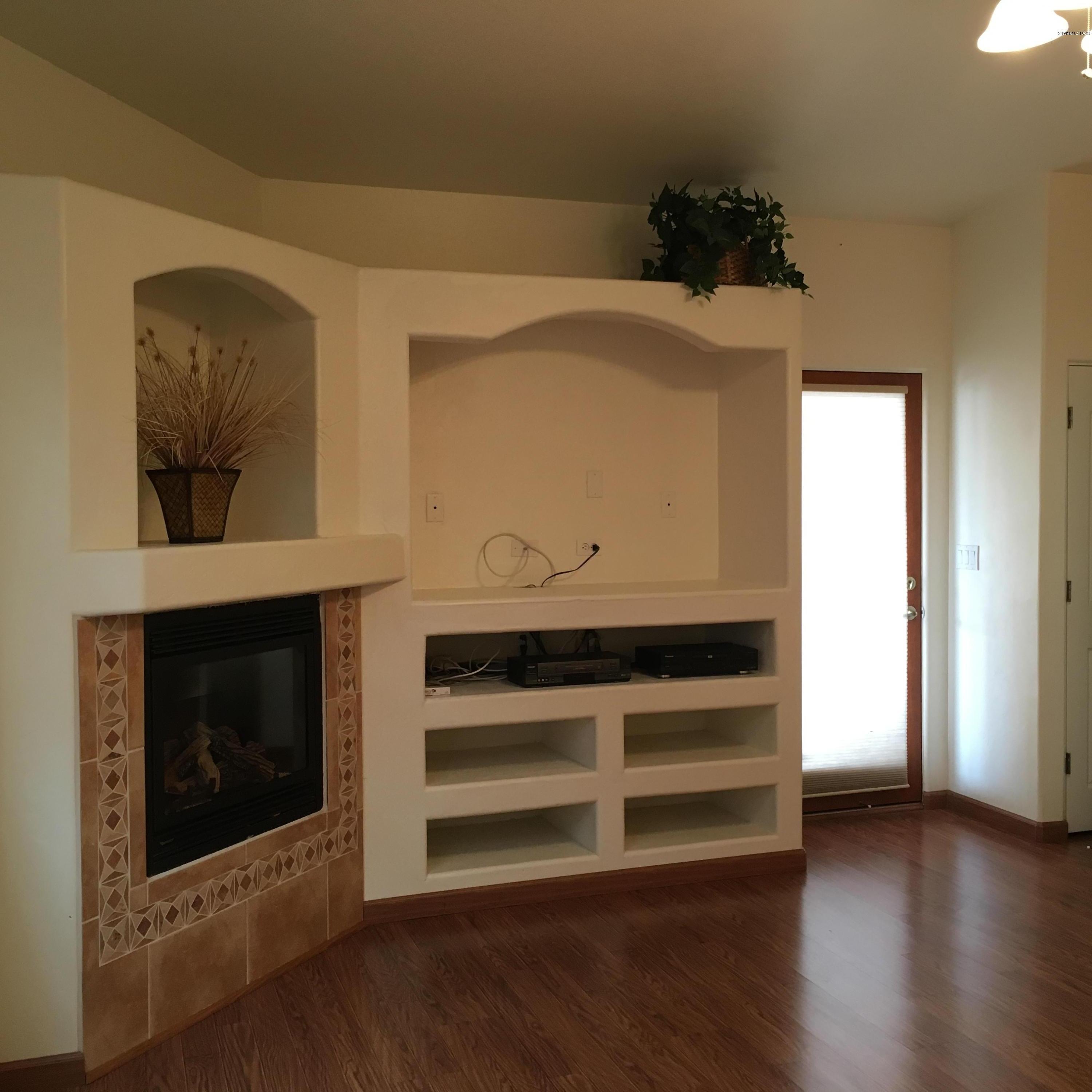 Deer Ridge (1-29) - Residential Lease