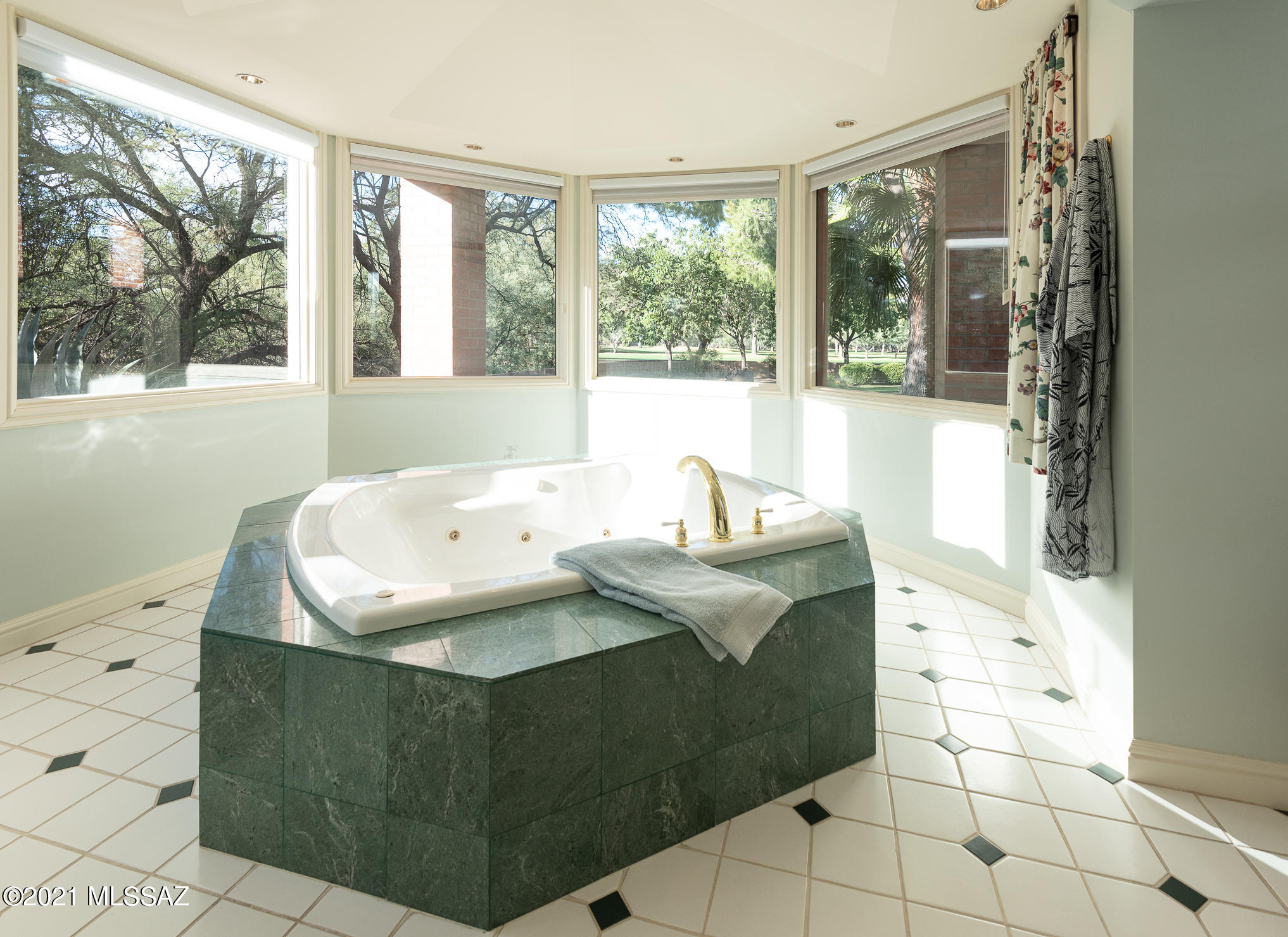 Country Club Estates NO. 1 - Residential