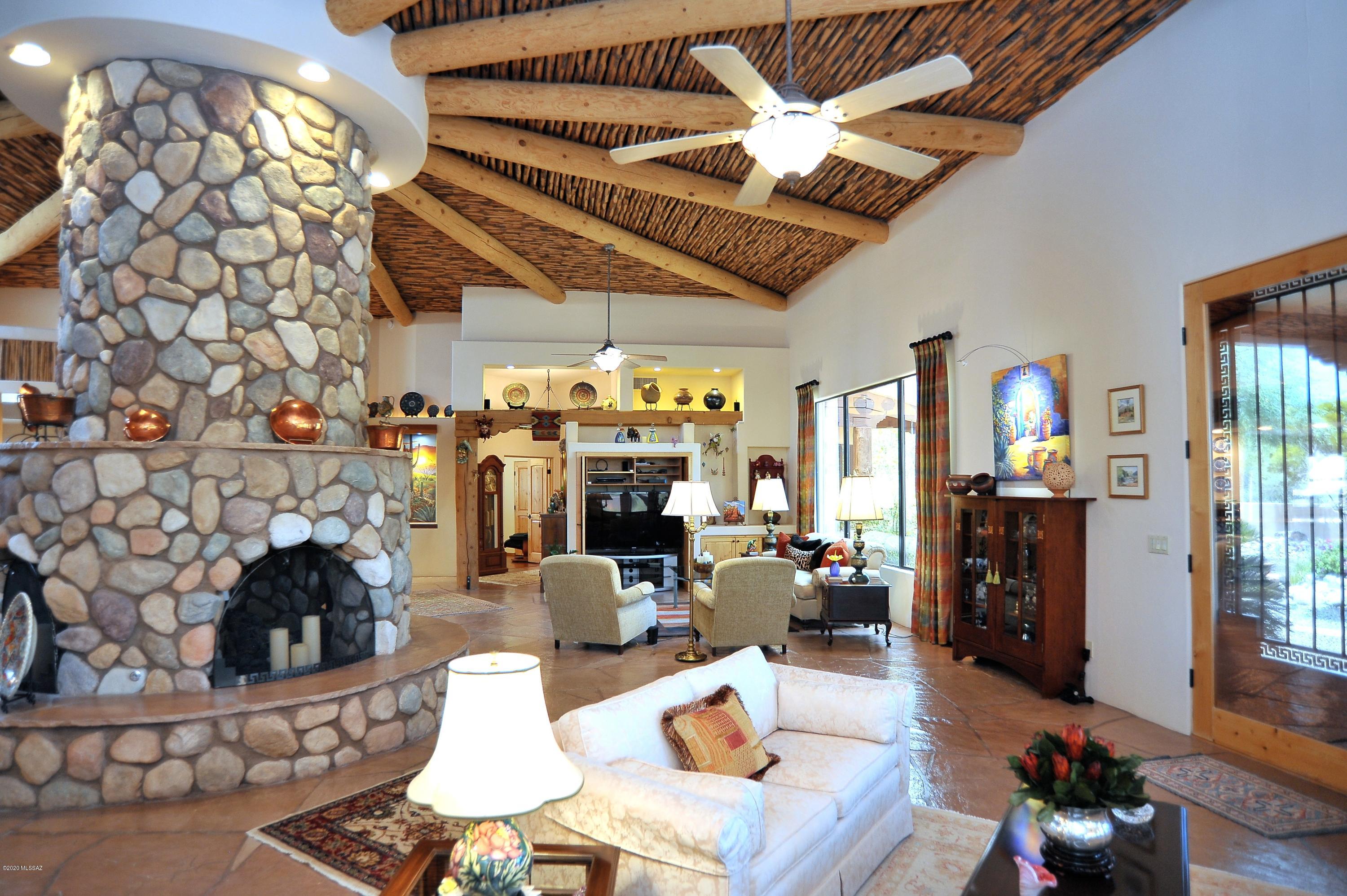 Los Arroyos Del Oeste (1-84) - Residential