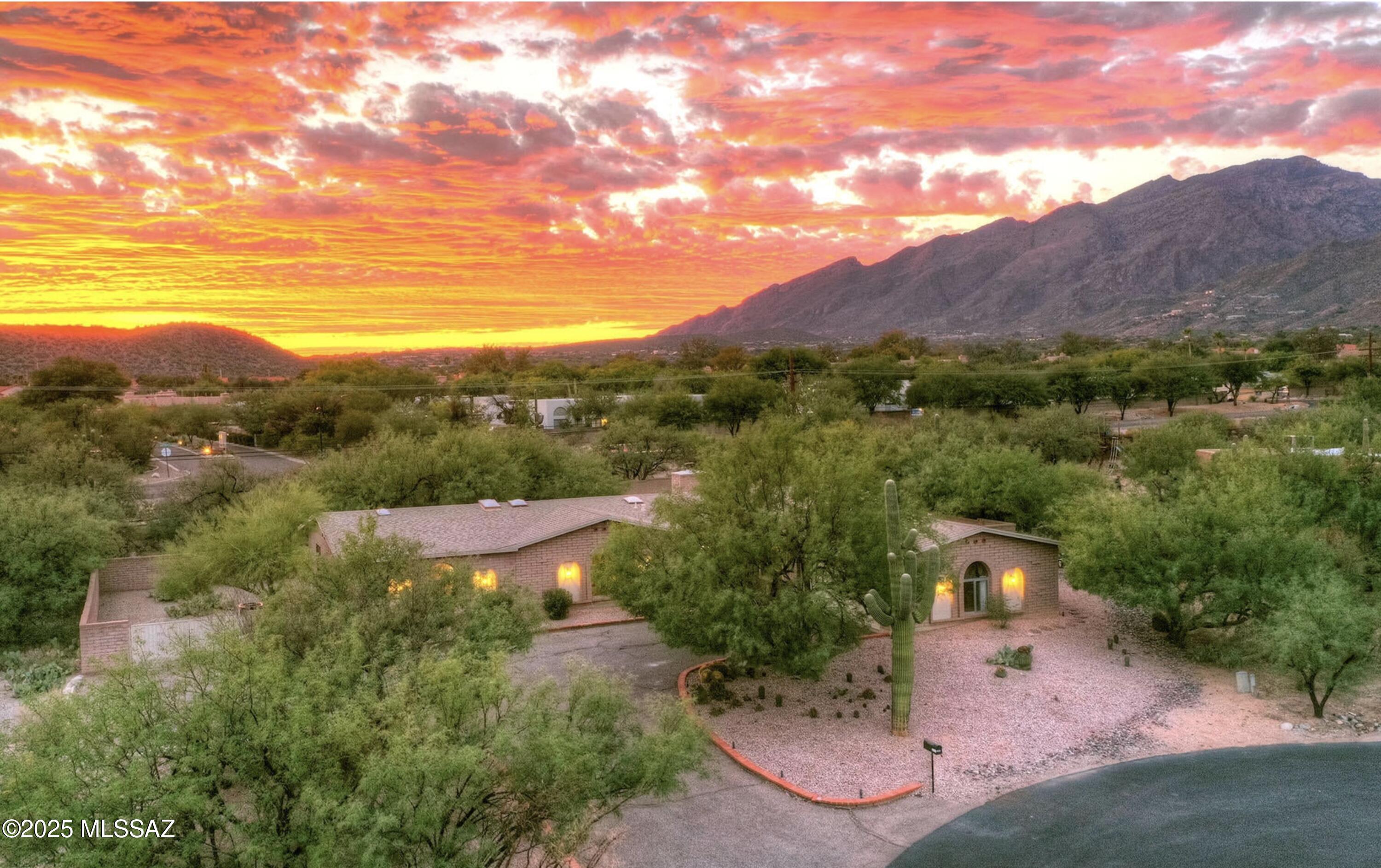 Sabino Town And Country Estates (1-77) - Residential