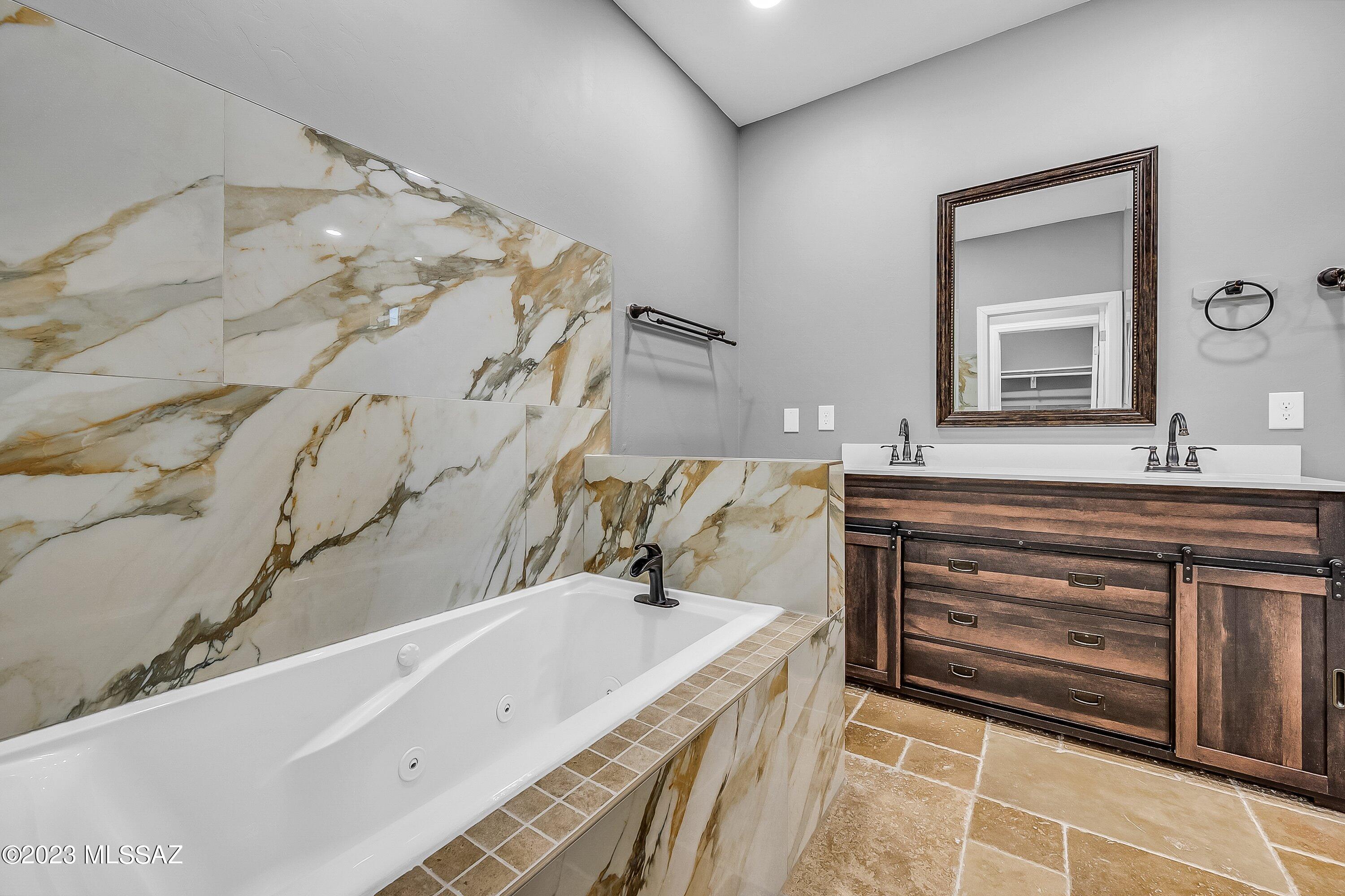 New Tucson Unit NO. 4 (1-203) - Residential