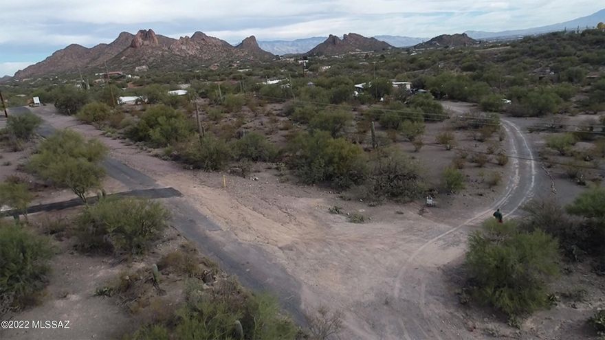 Prop Description
Land with a VIEW!