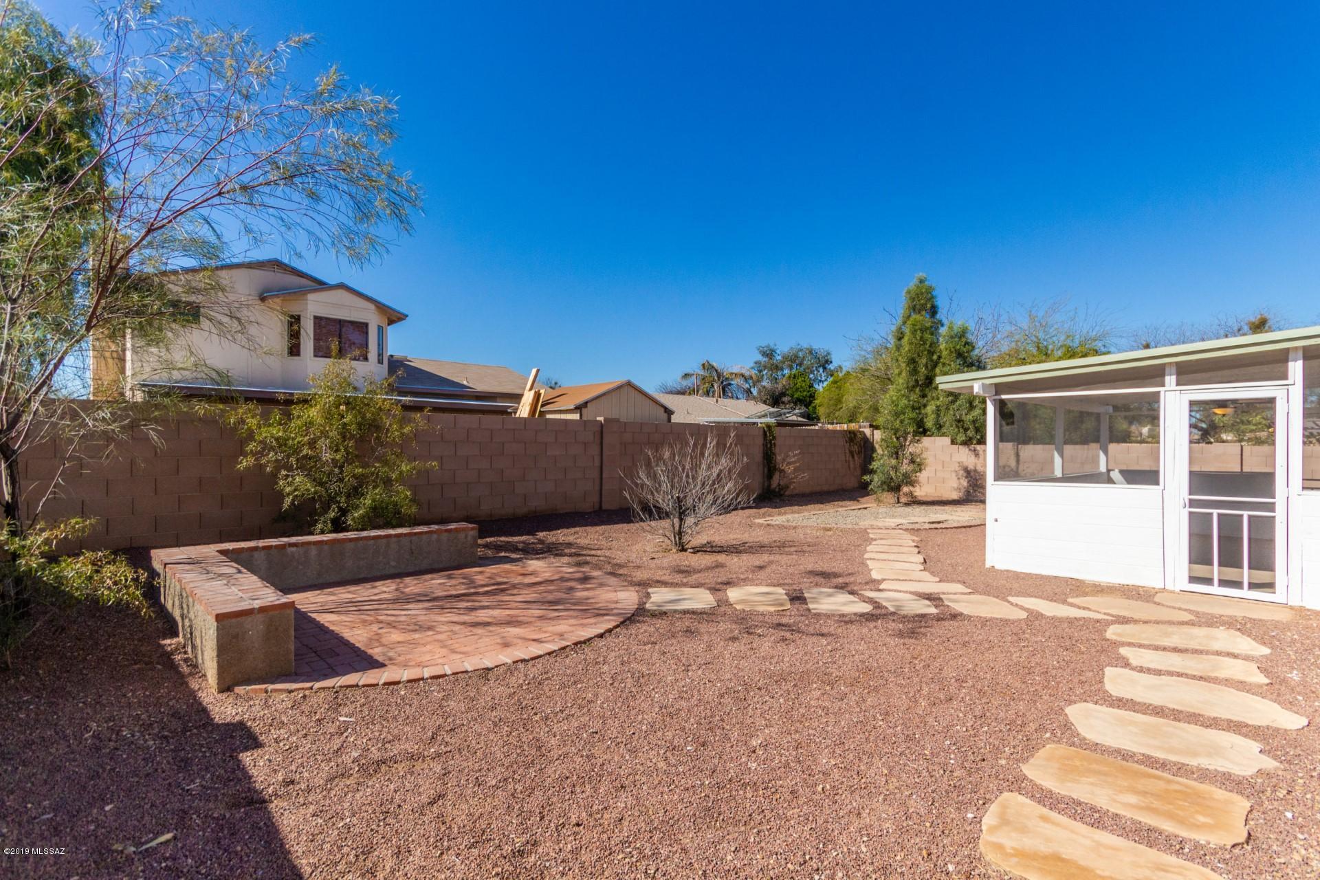 Meadowbrook (273-334, 348-403, 410-532) - Residential