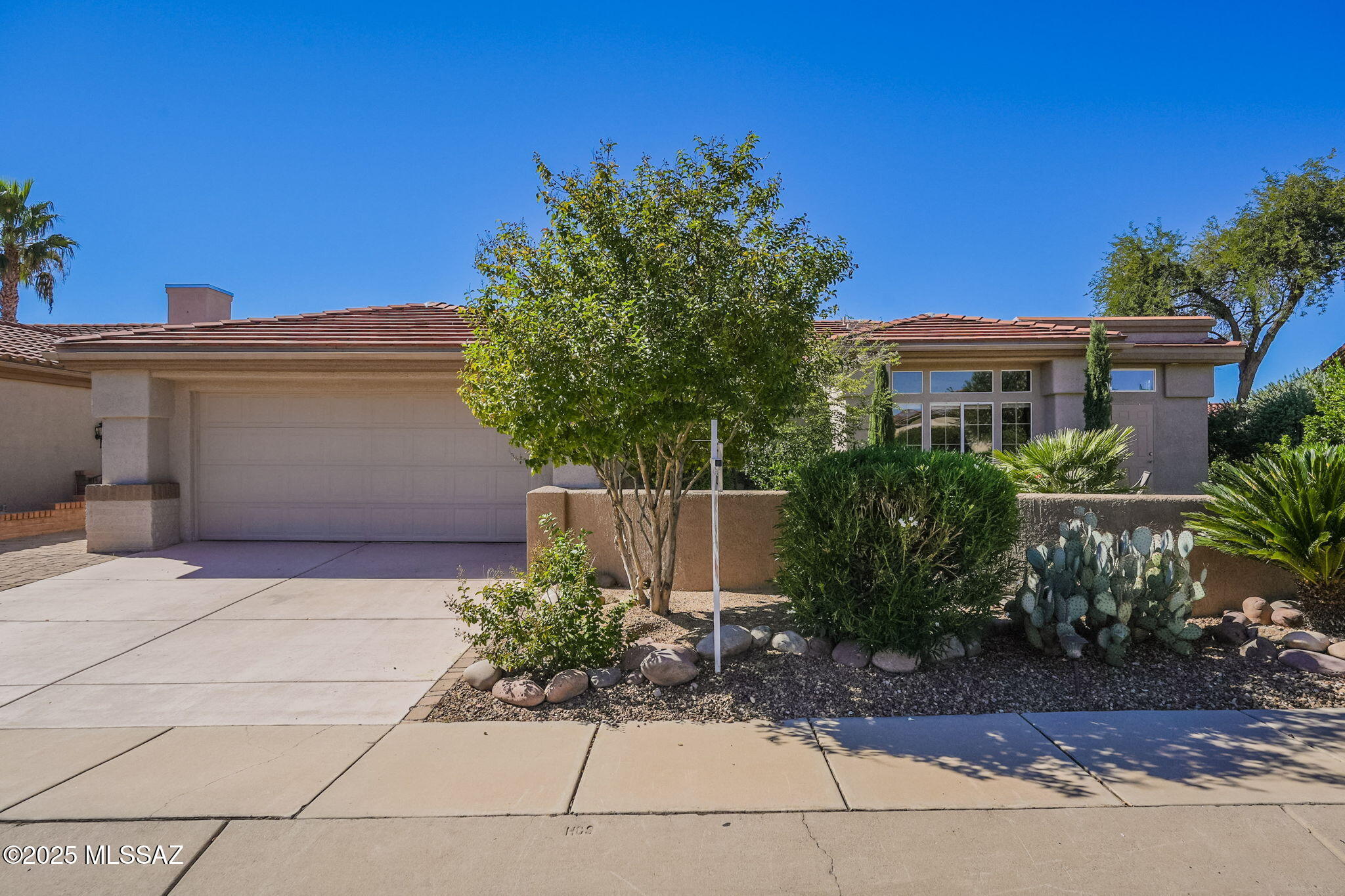 2196 E Sahuarita Wash Way