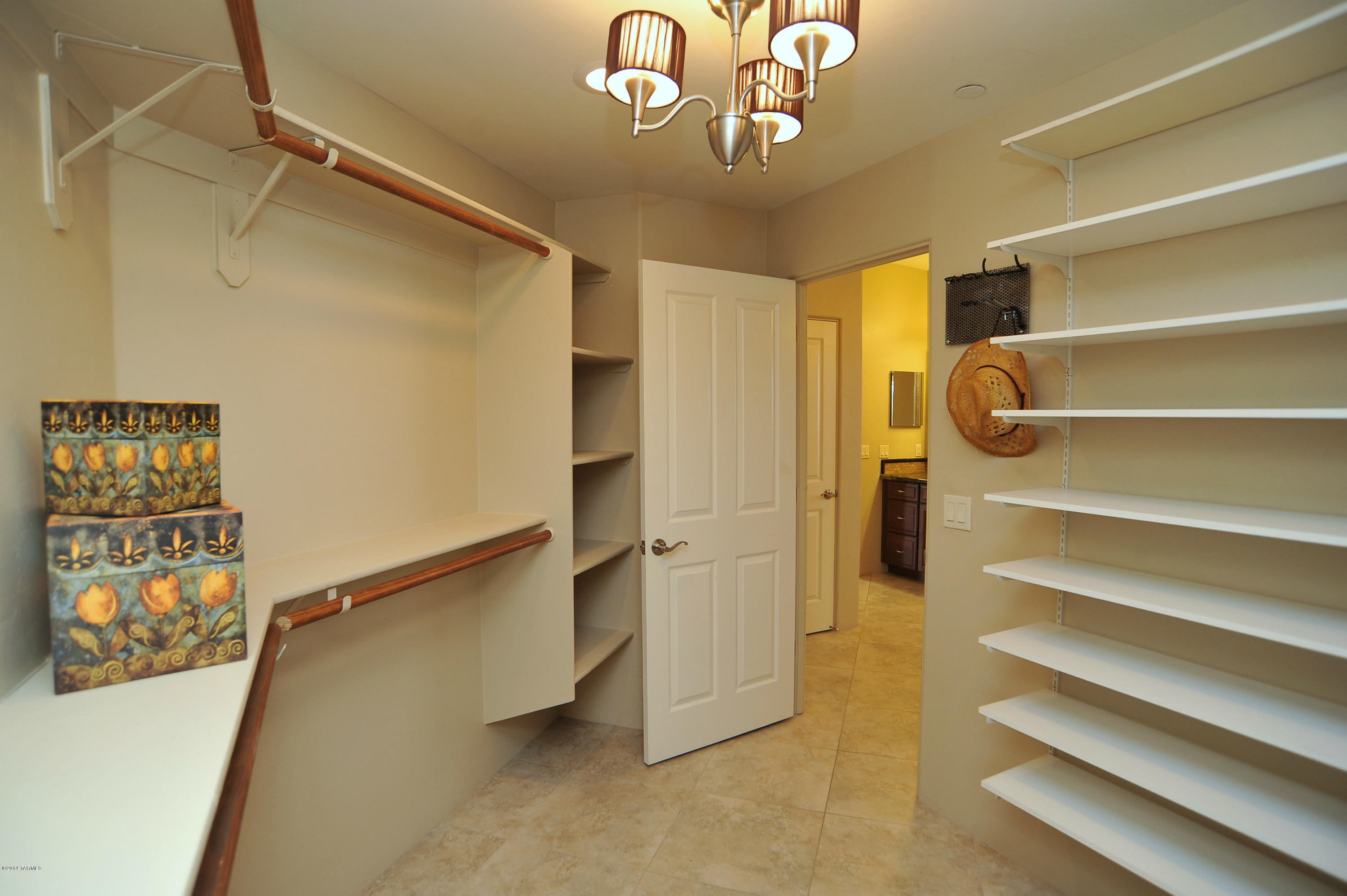 Canada Del Oro Estates - Residential