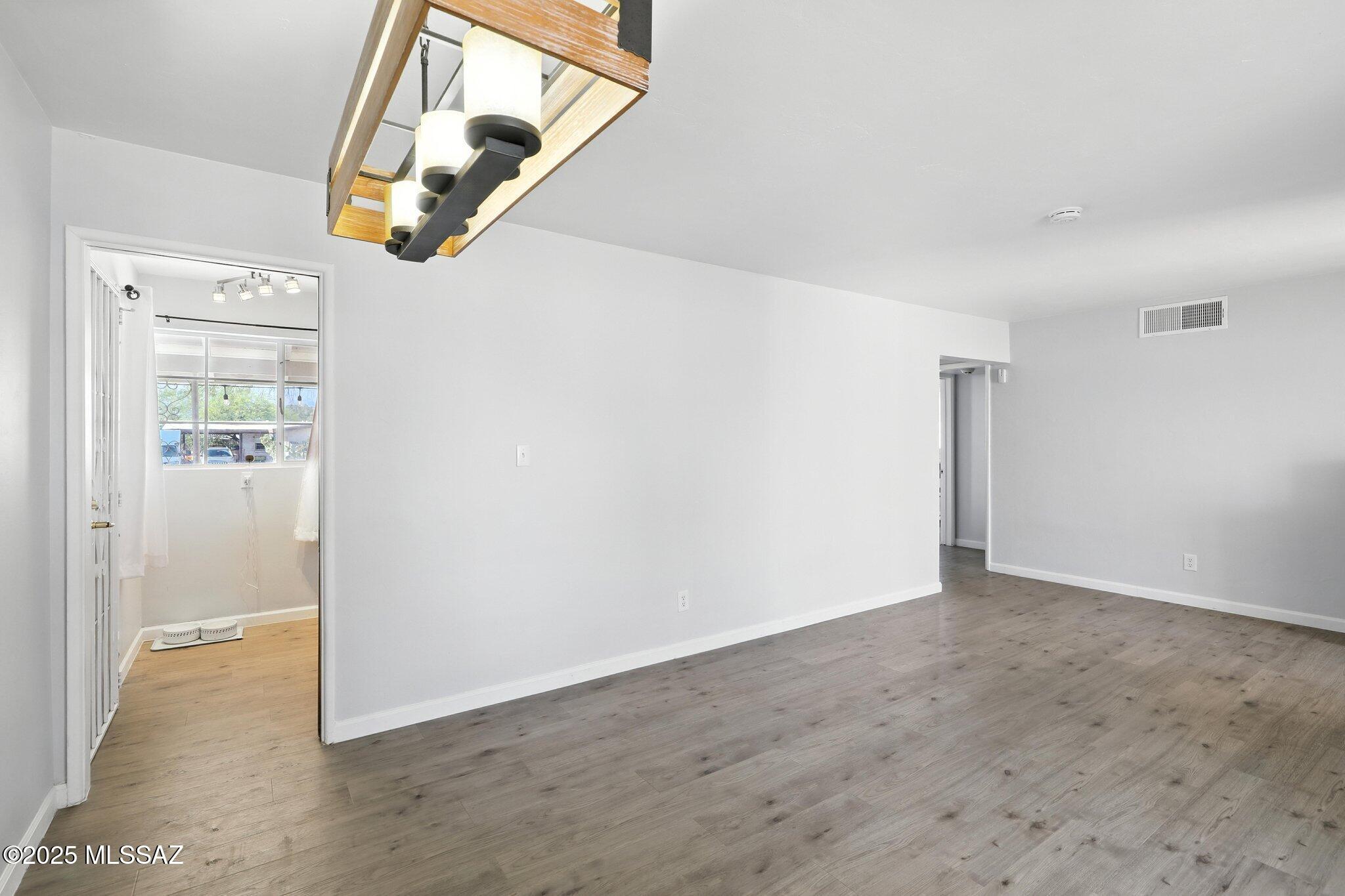5720 E 4th Street
